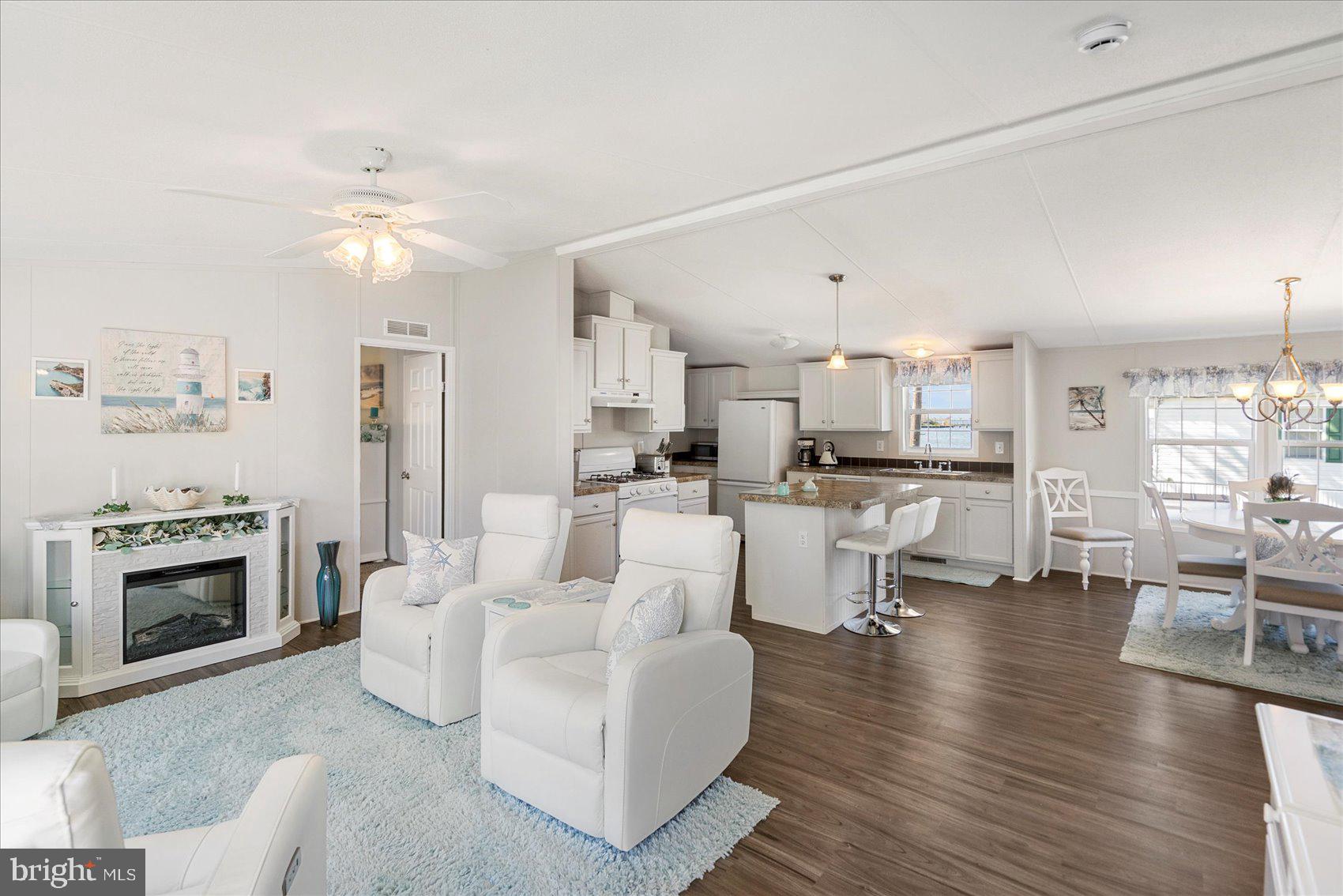 BAYWOOD MOBILE HOME PARK - Residential