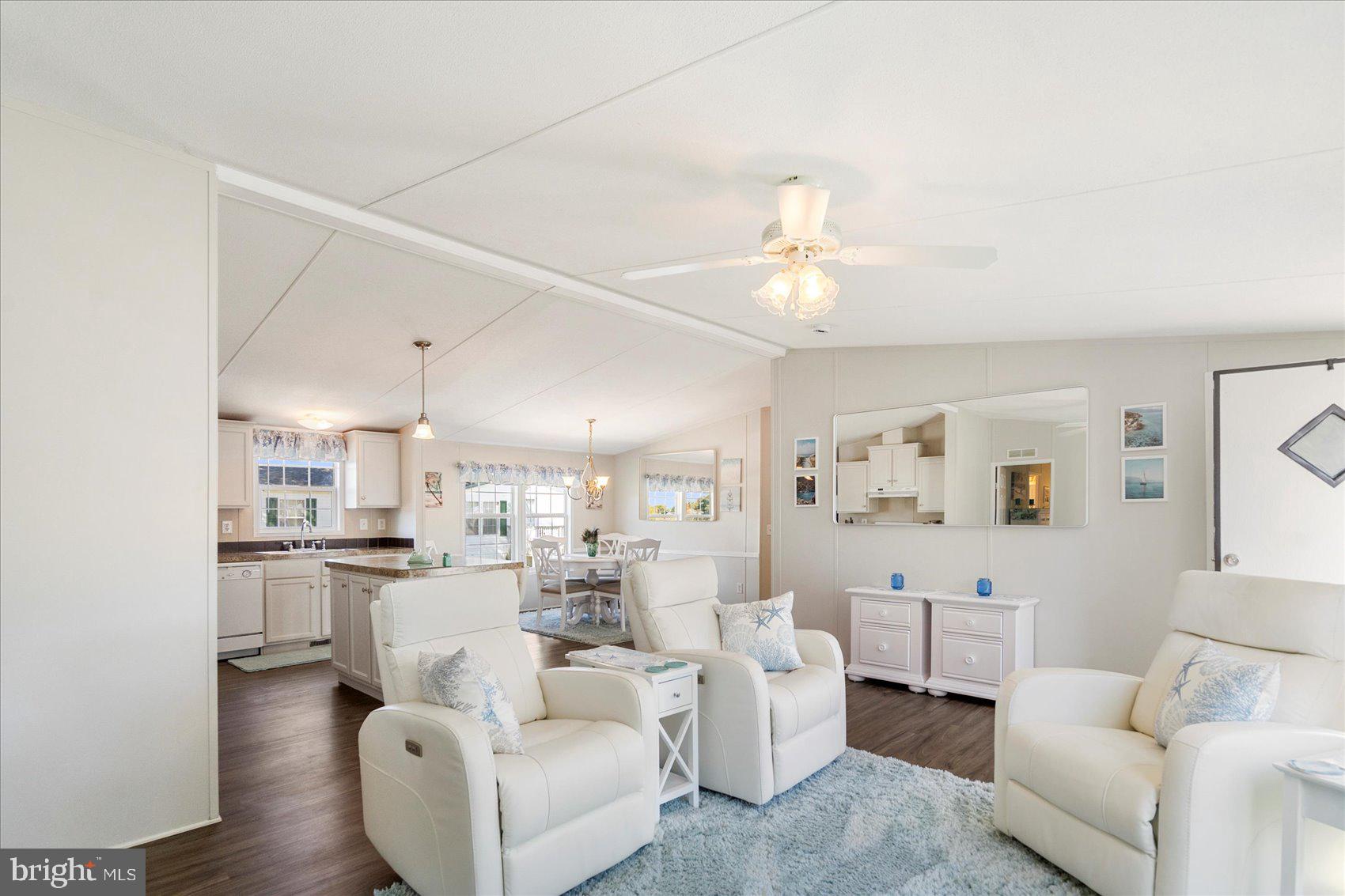 BAYWOOD MOBILE HOME PARK - Residential