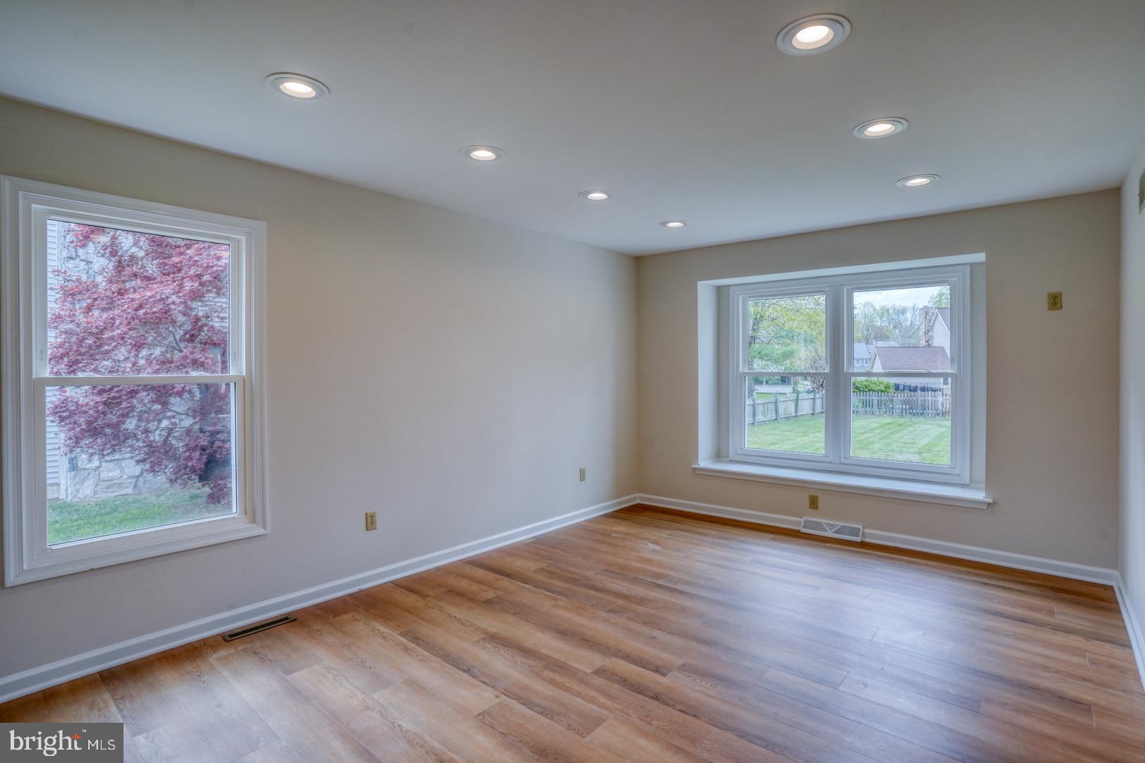 THE MEADOWS - Residential