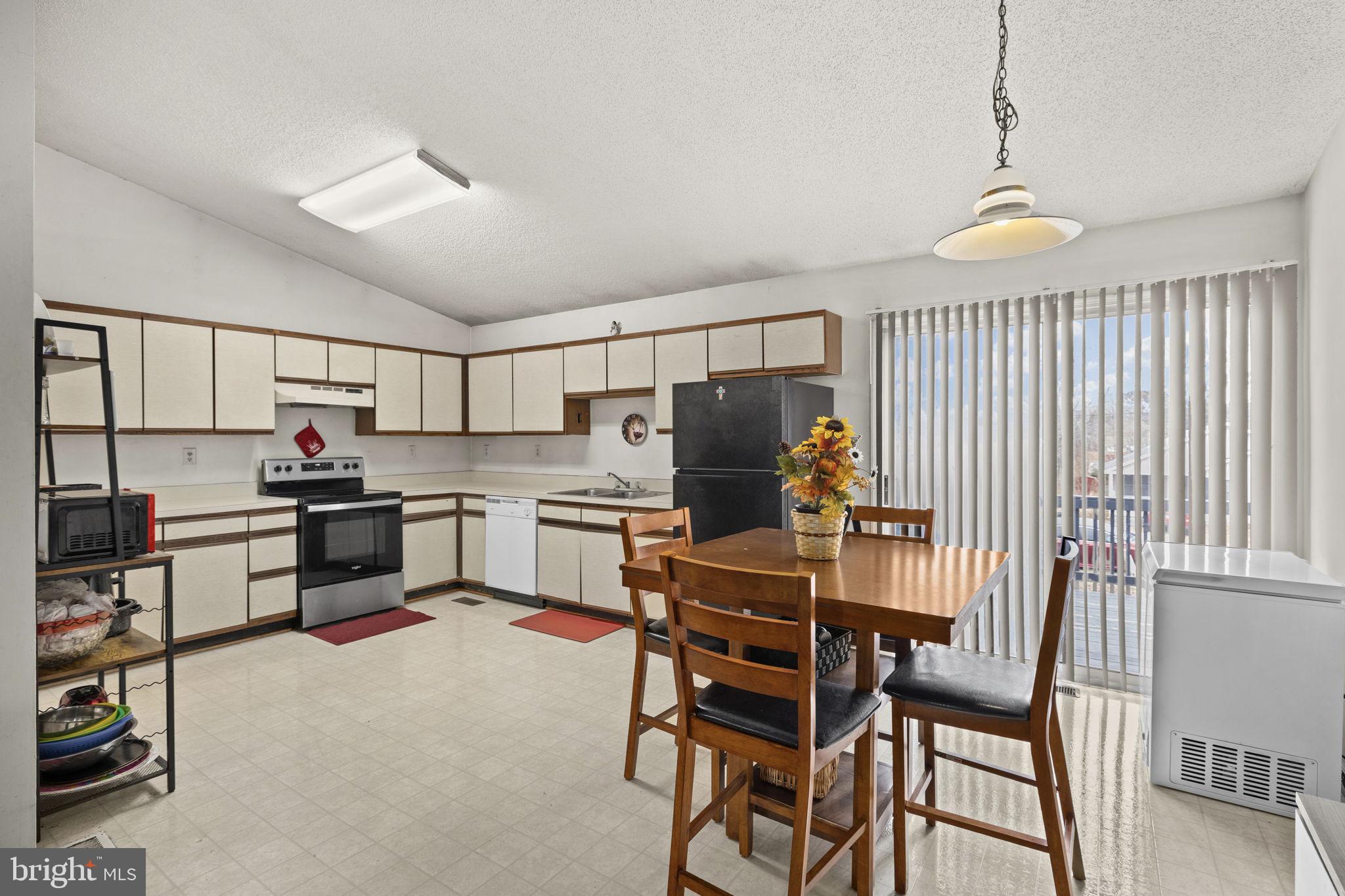 PLACID BAY ESTATES - Residential