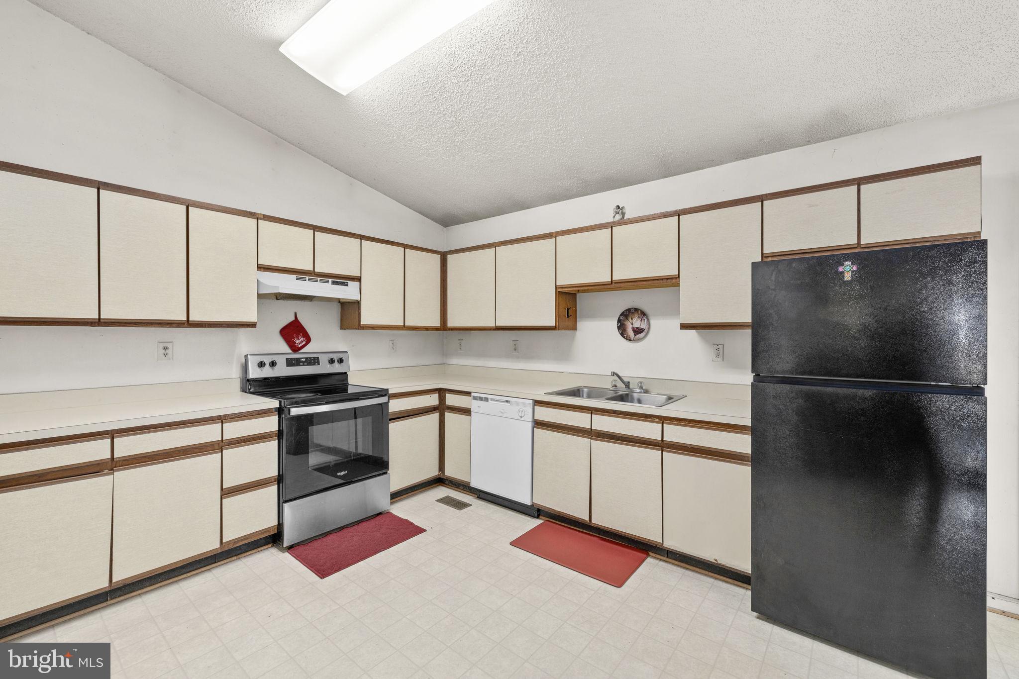 PLACID BAY ESTATES - Residential