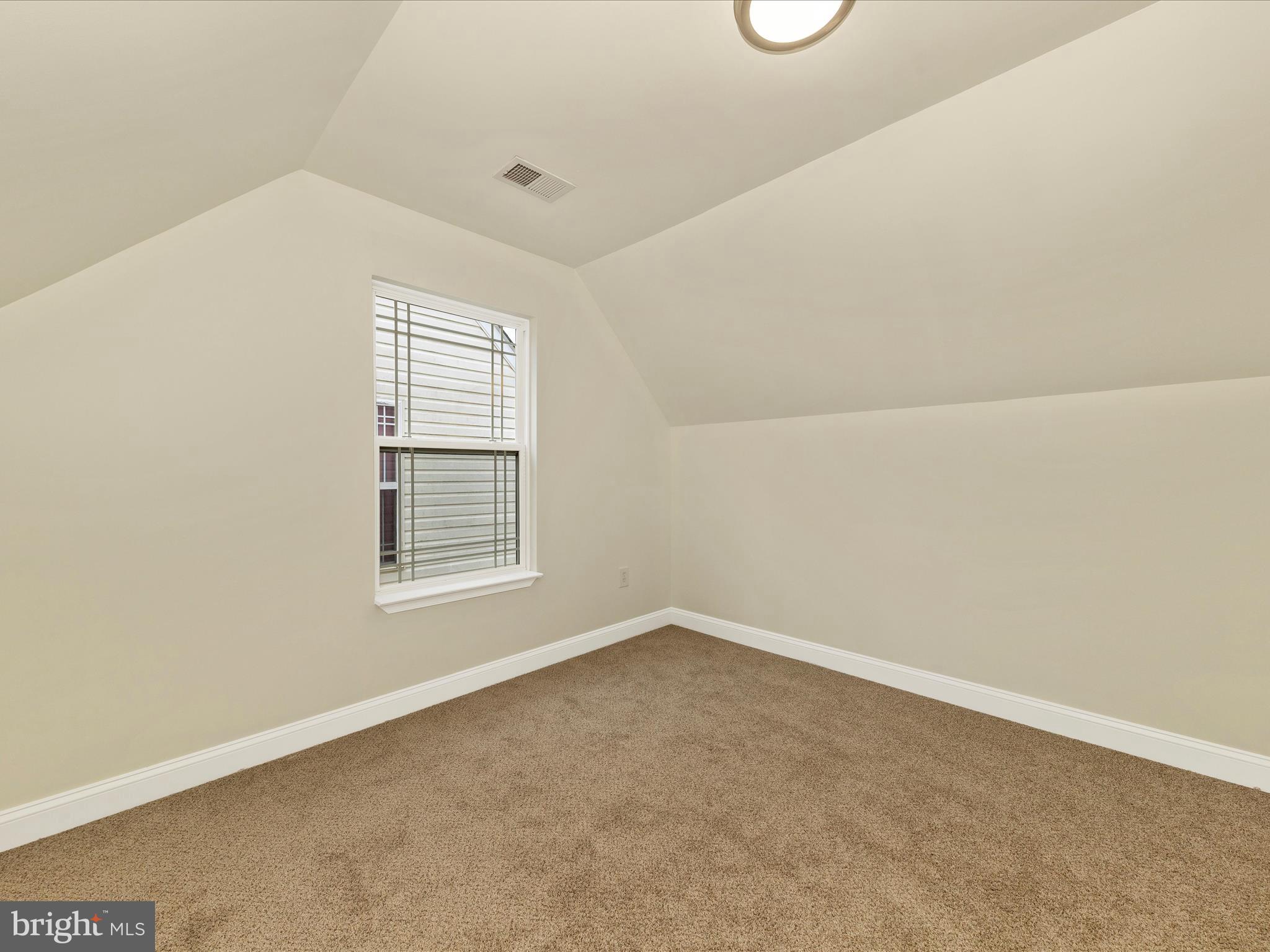 EMORY WOODS - Residential