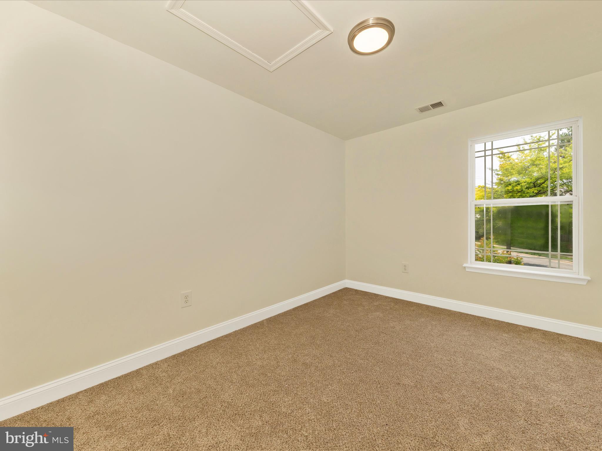 EMORY WOODS - Residential