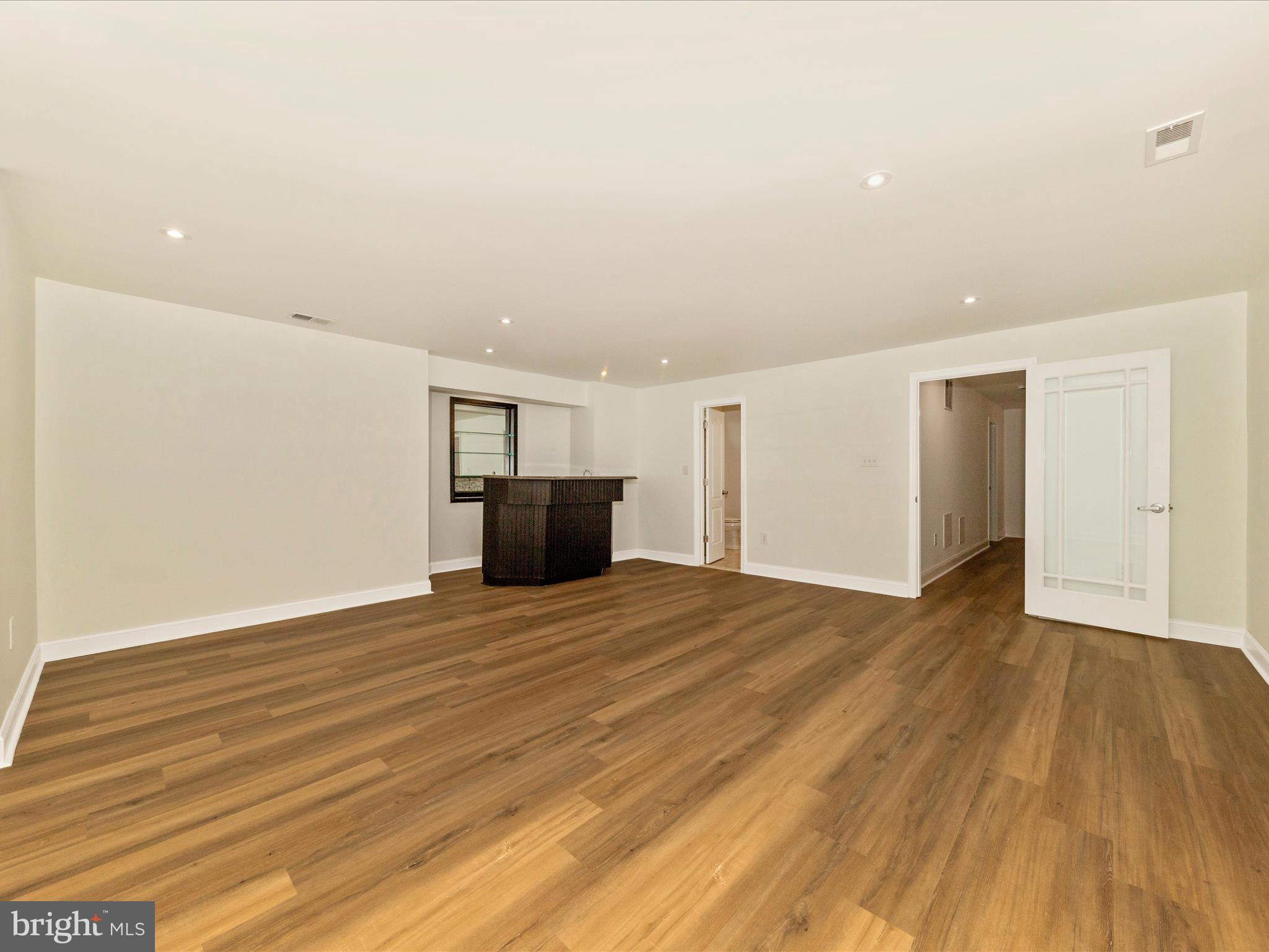 EMORY WOODS - Residential