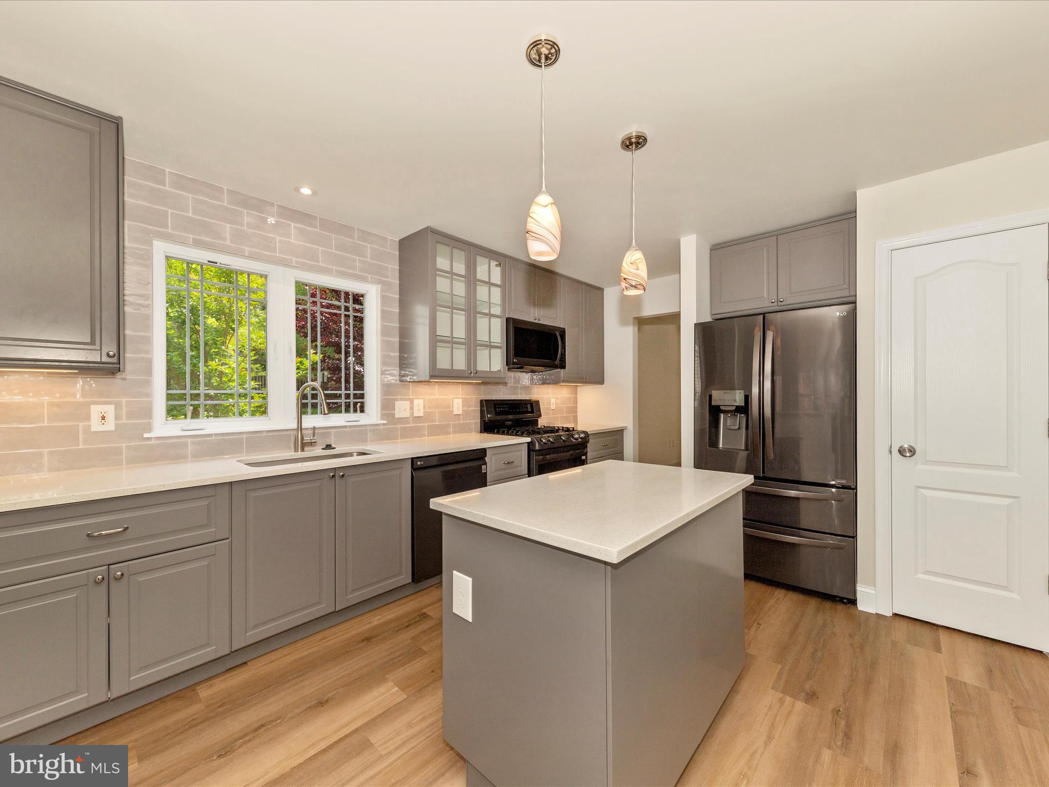 EMORY WOODS - Residential