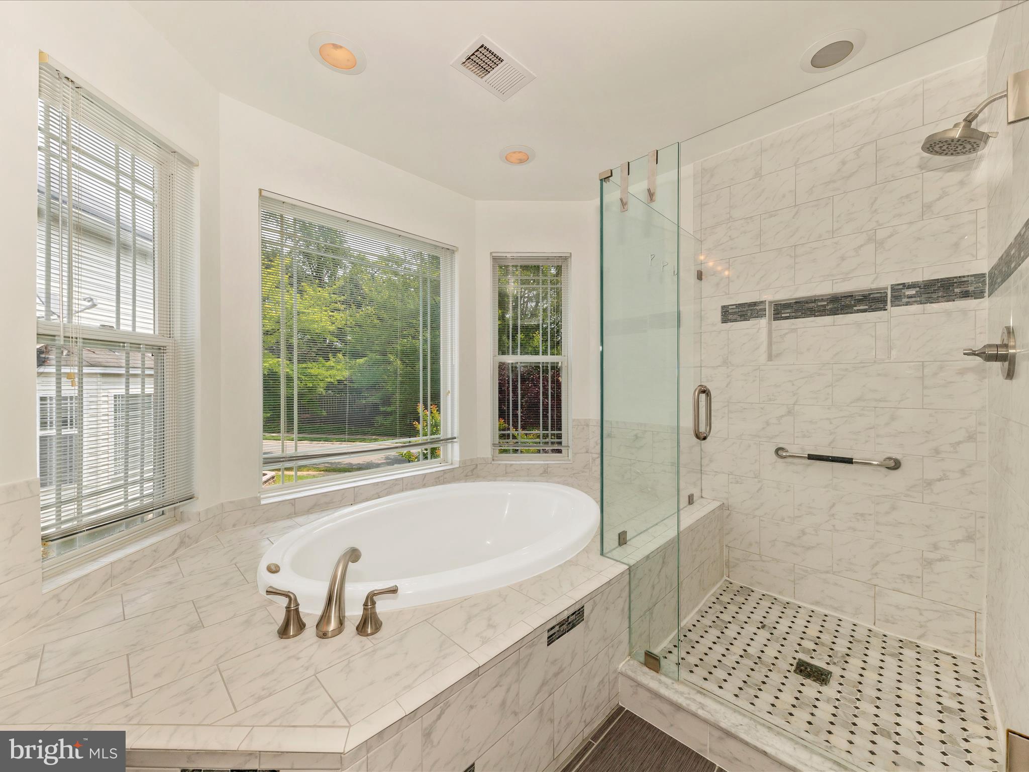 EMORY WOODS - Residential