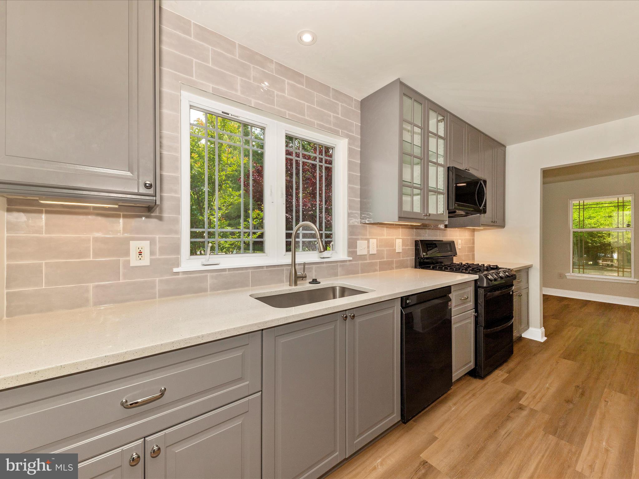 EMORY WOODS - Residential