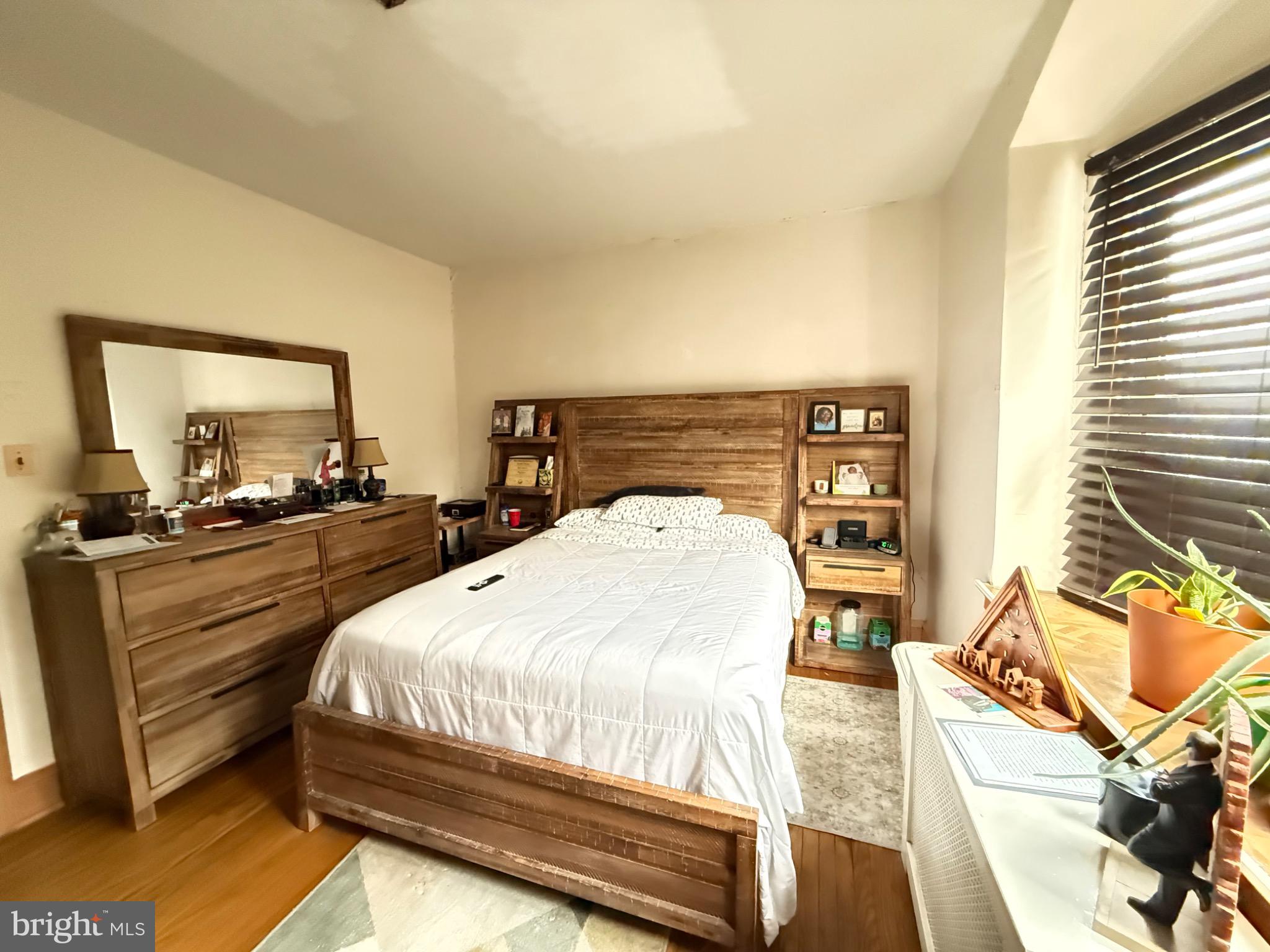 GERMANTOWN (EAST) - Residential