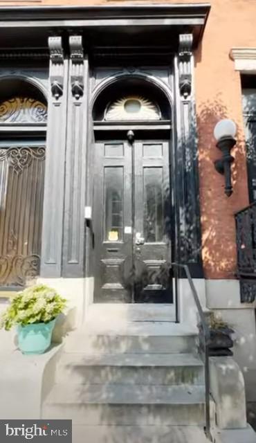 MOUNT VERNON PLACE HISTORIC DISTRICT - Residential Lease