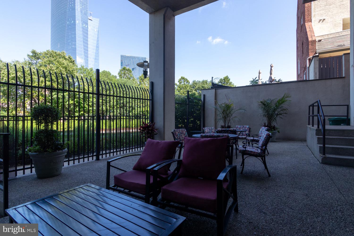 FITLER SQUARE - Residential