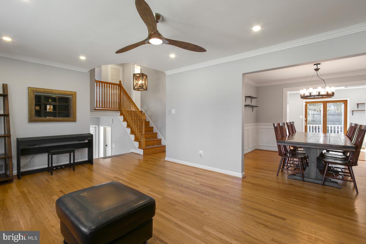 OAKWOOD KNOLLS - Residential