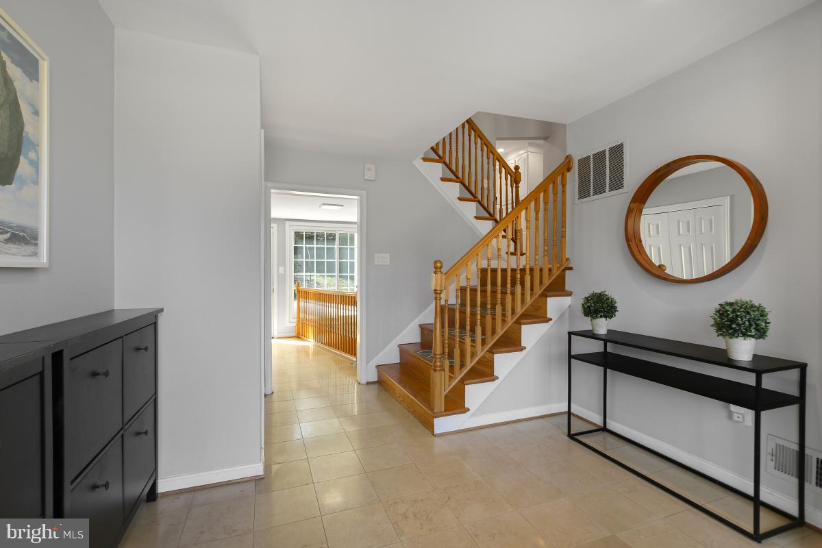 OAKWOOD KNOLLS - Residential