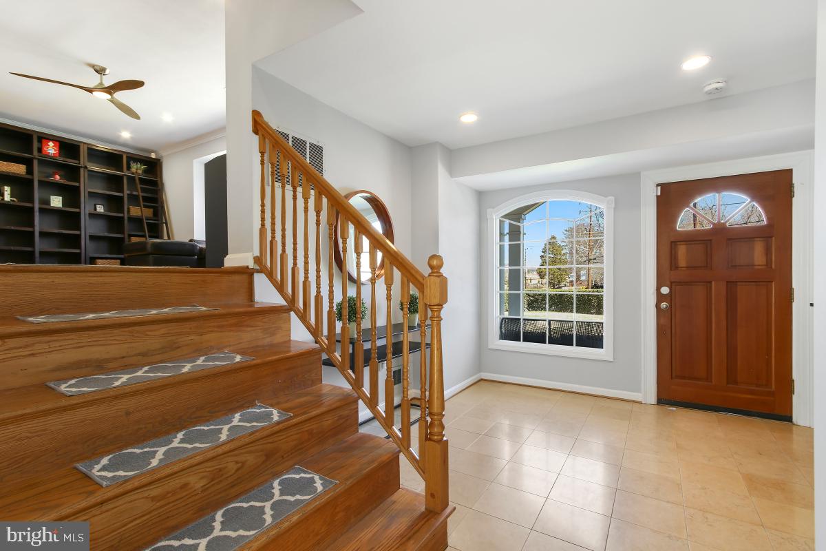 OAKWOOD KNOLLS - Residential