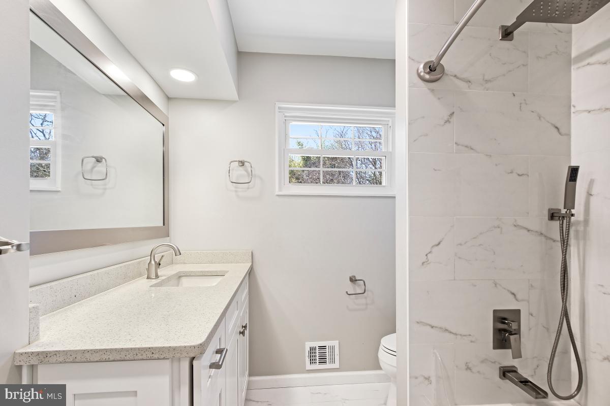 OAKWOOD KNOLLS - Residential