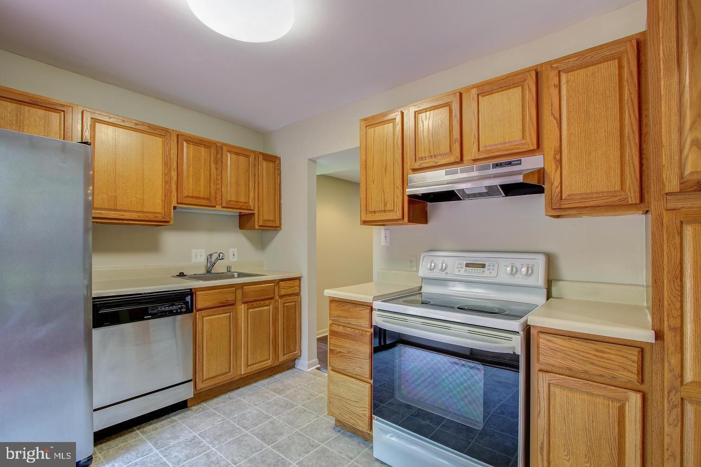 VILLAGE OF HARPERS CHOICE - Residential Lease