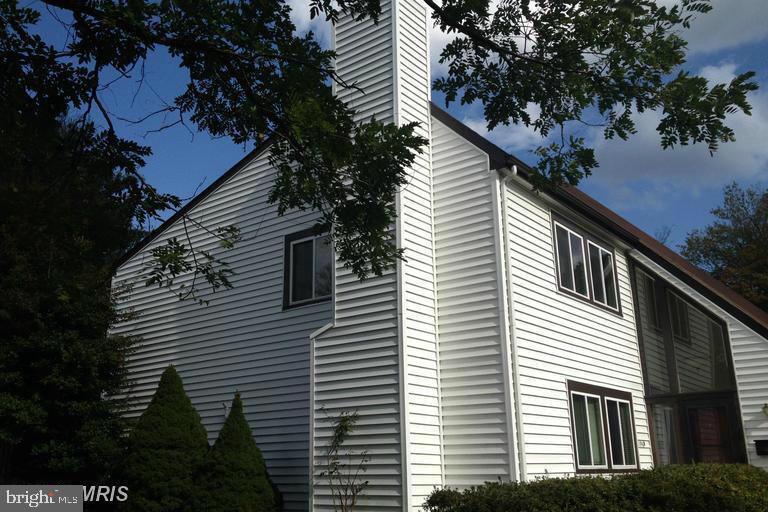 RESTON - Residential Lease