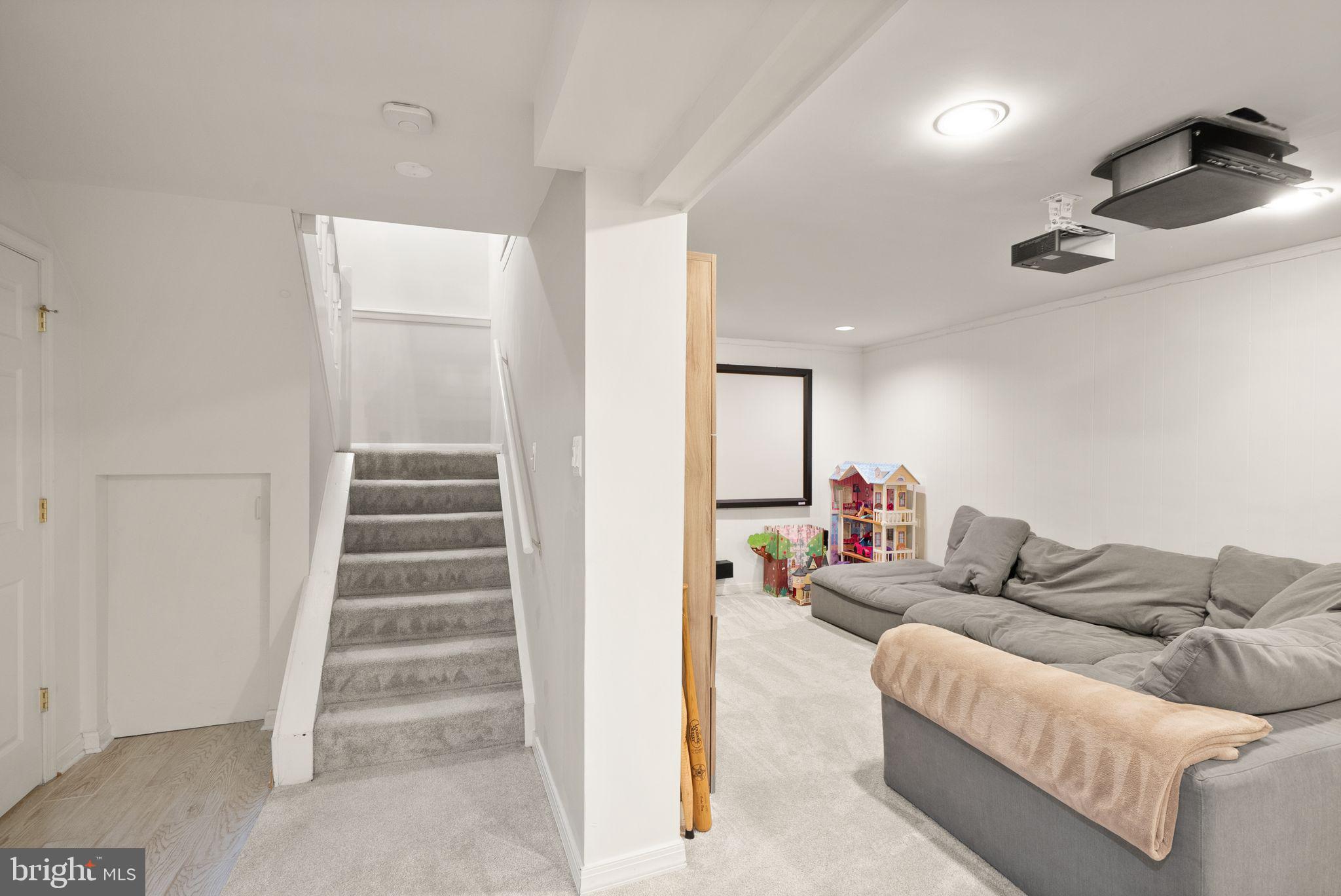 BURKE VILLAGE - Residential