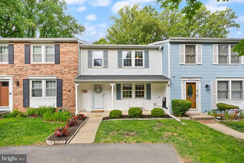 Townhouse For Sale - 5826 Canvasback Road<br/> BURKE, VA 22015