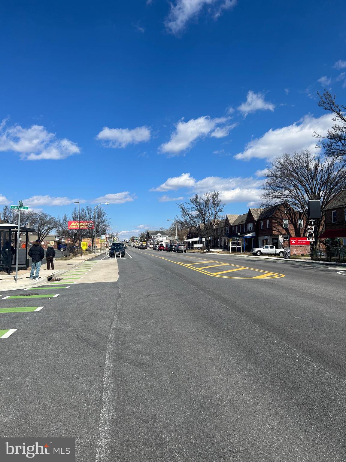 PARKVILLE - Commercial Sale
