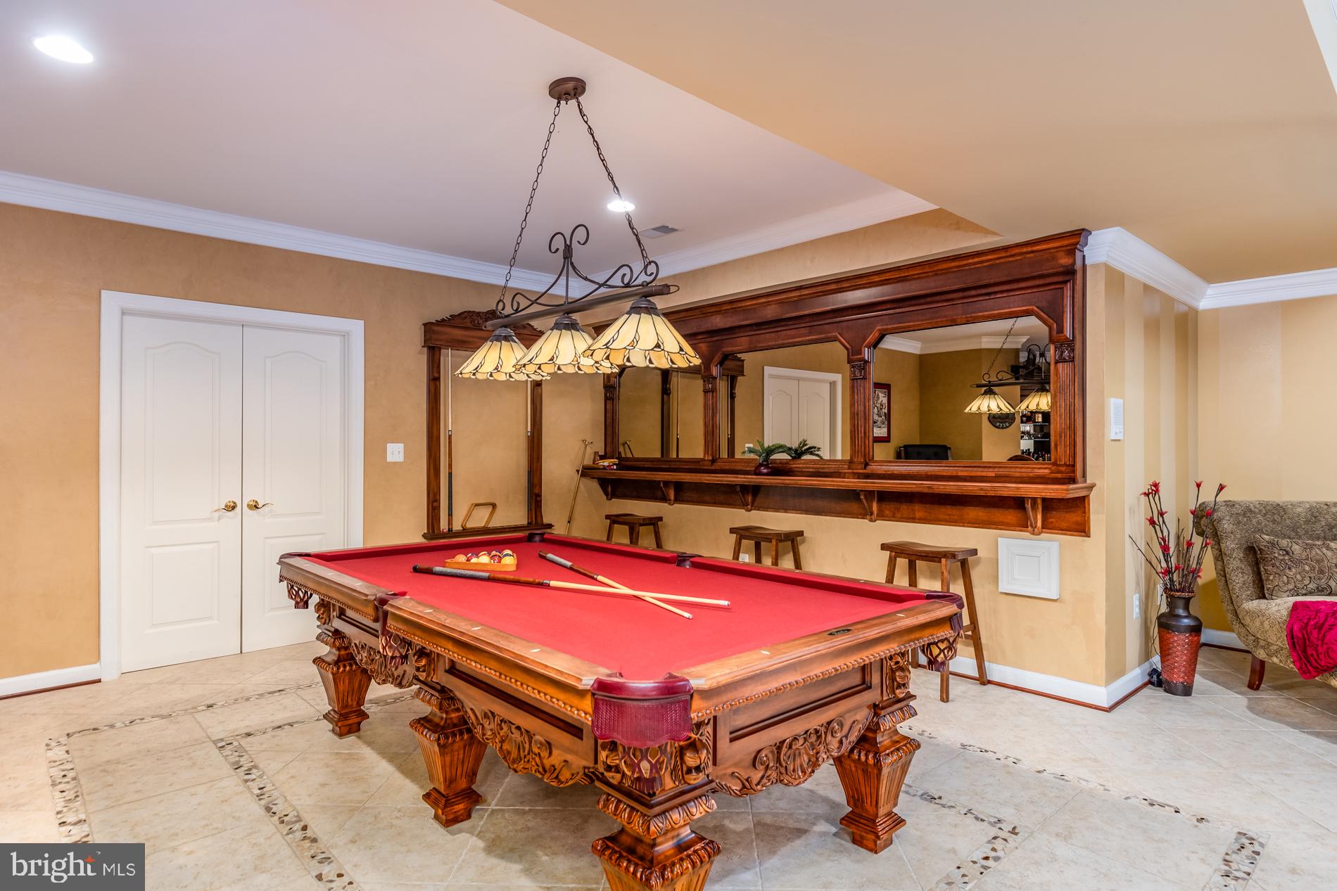 HUNTING HILLS - Residential