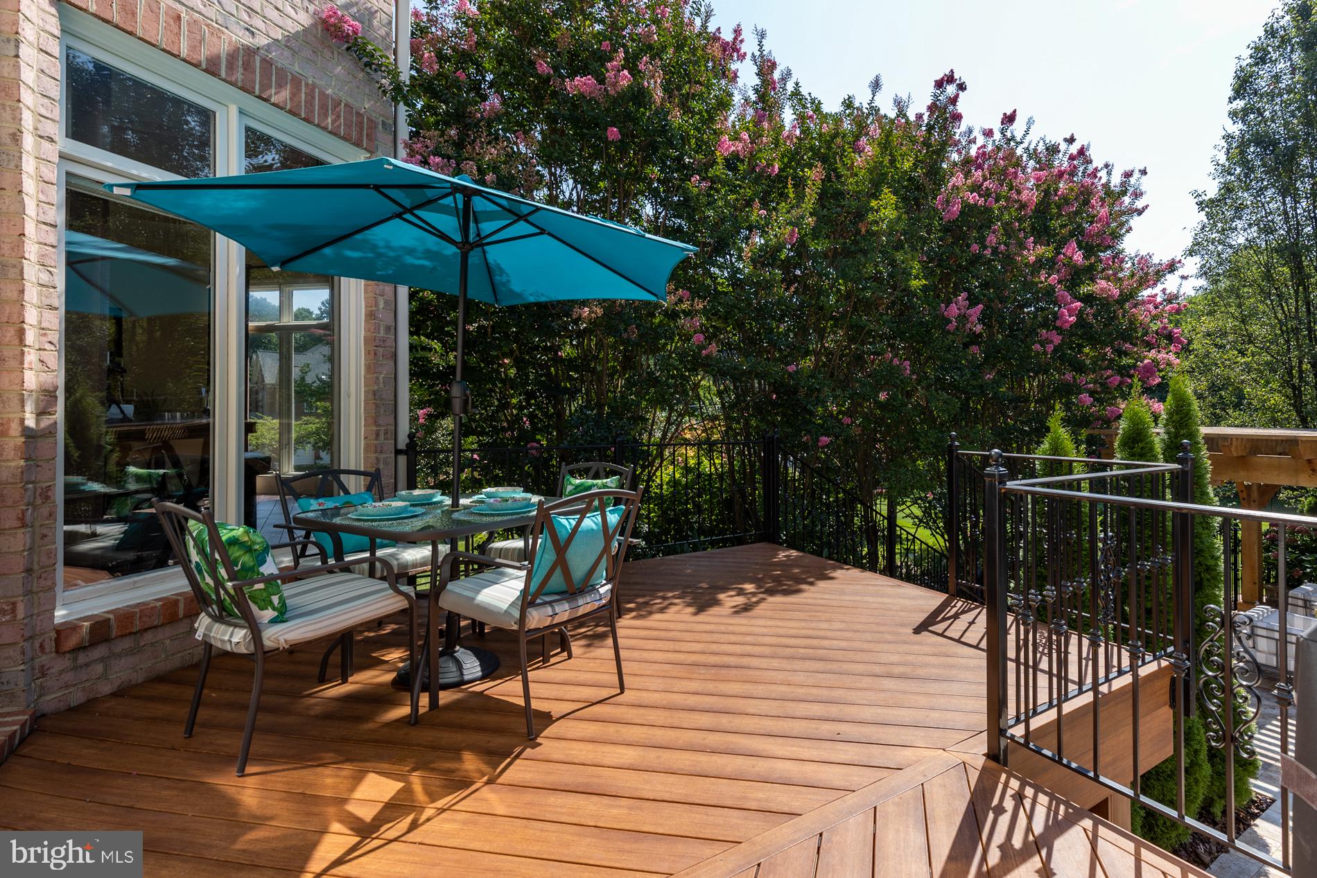 HUNTING HILLS - Residential