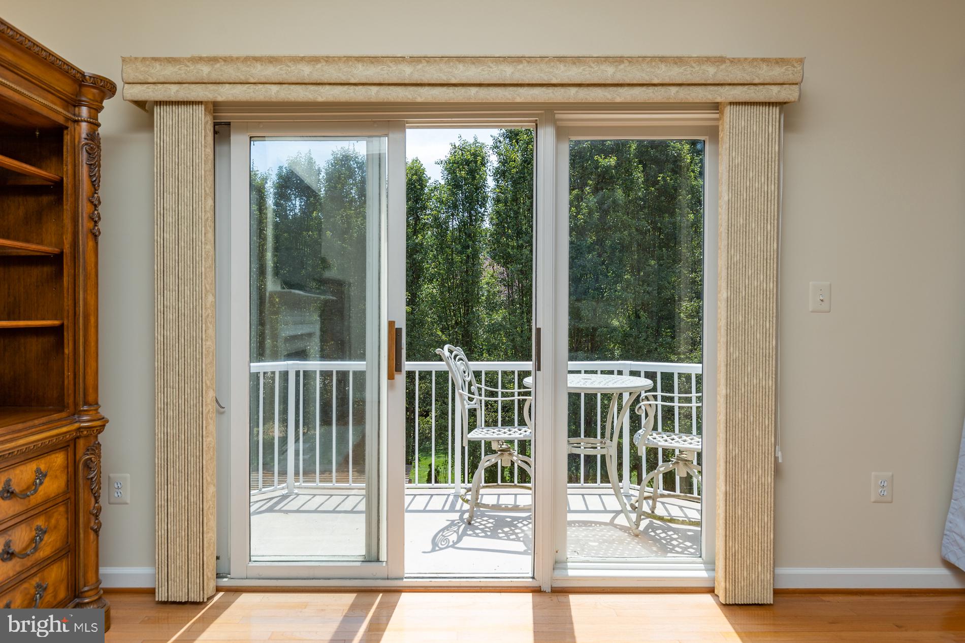 HUNTING HILLS - Residential