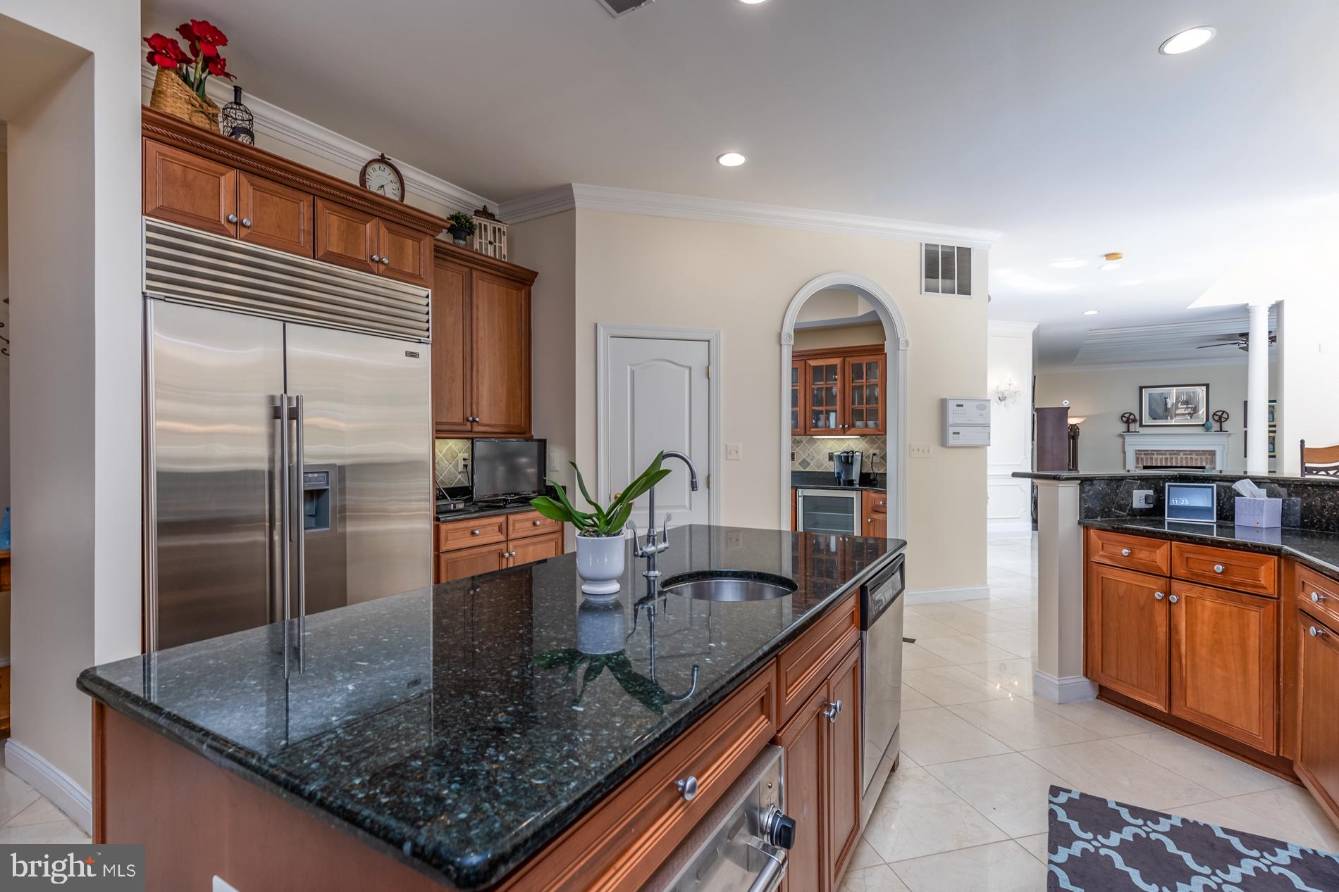 HUNTING HILLS - Residential