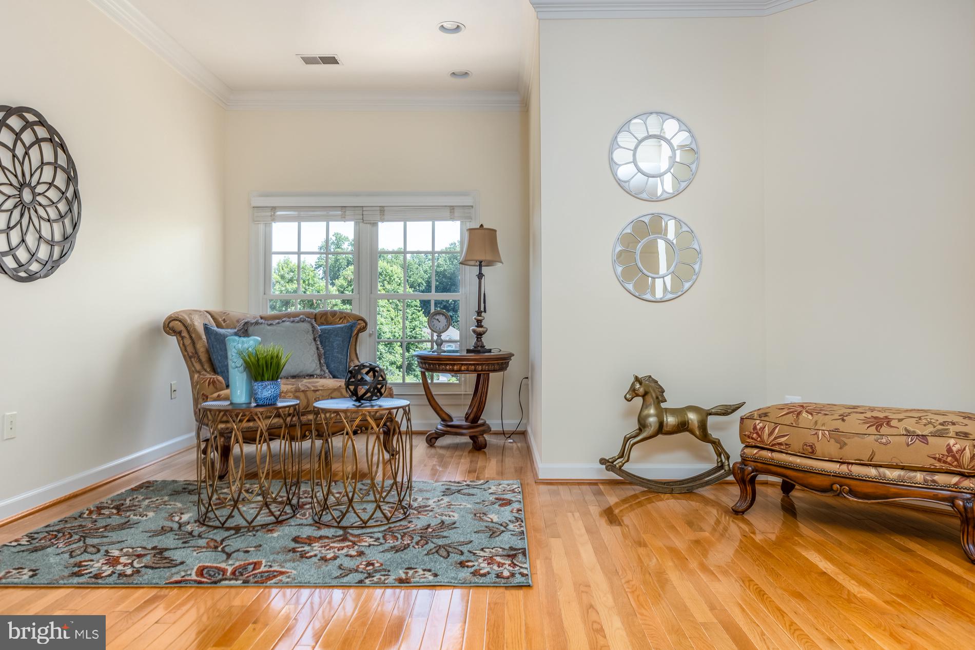 HUNTING HILLS - Residential