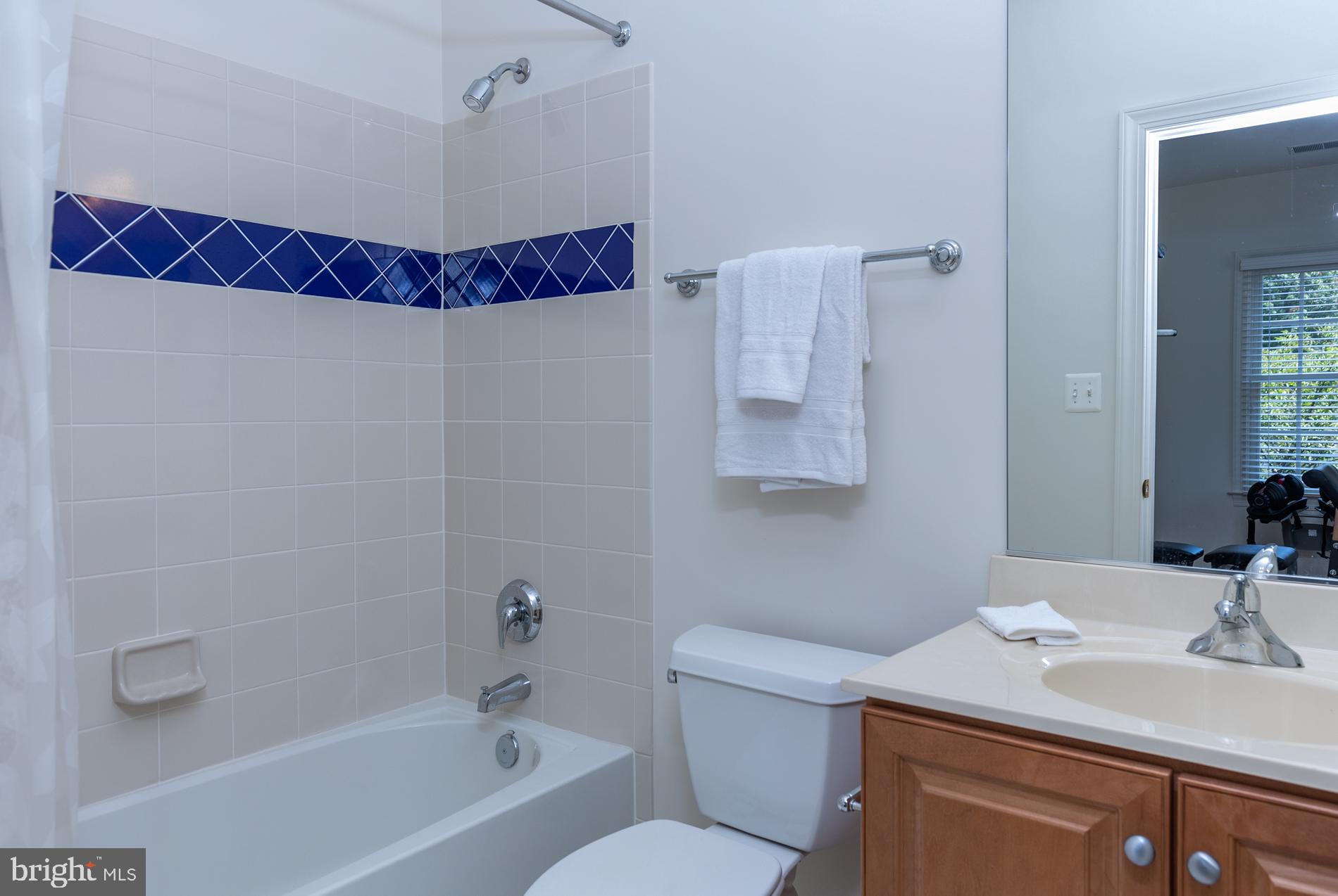 HUNTING HILLS - Residential