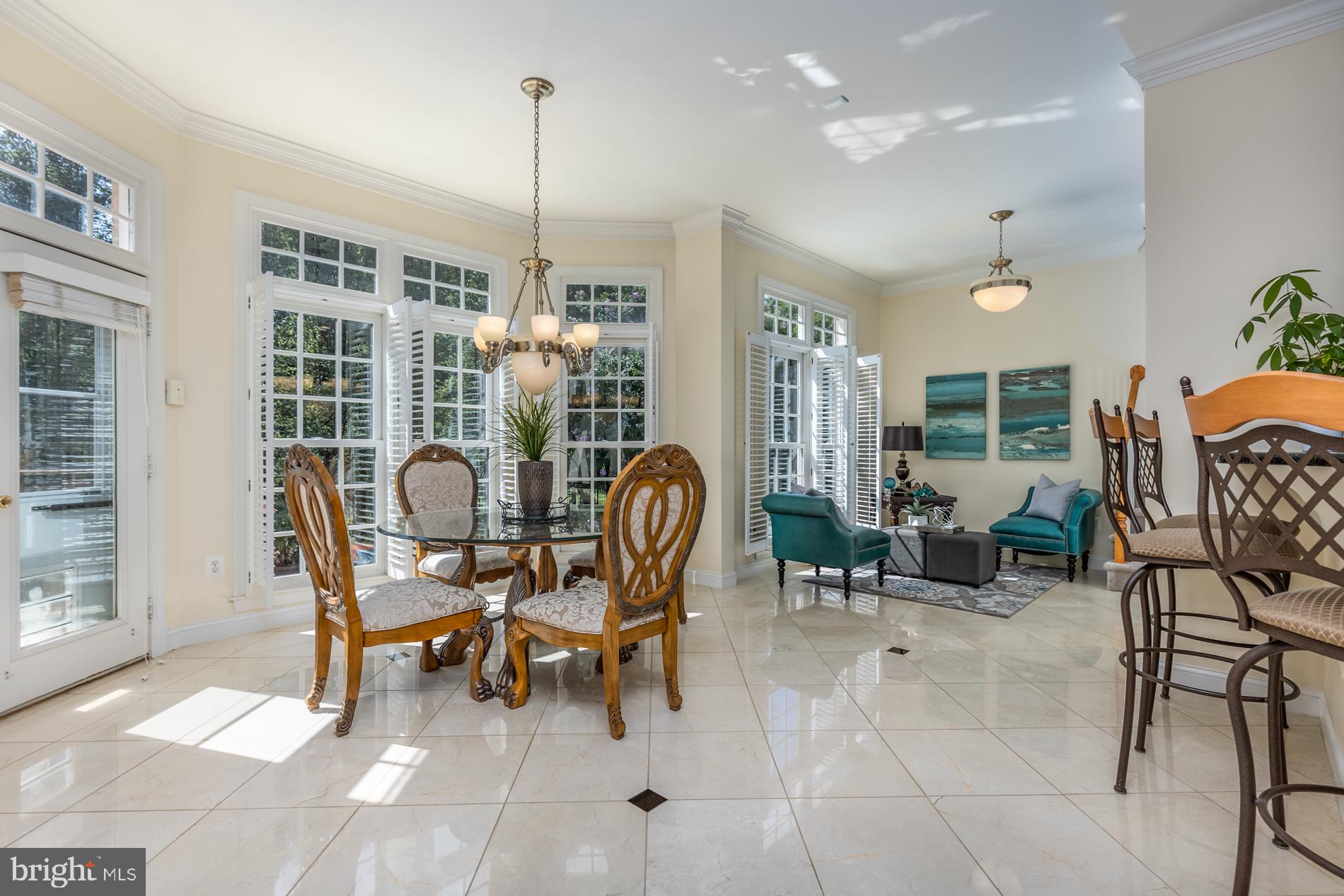 HUNTING HILLS - Residential