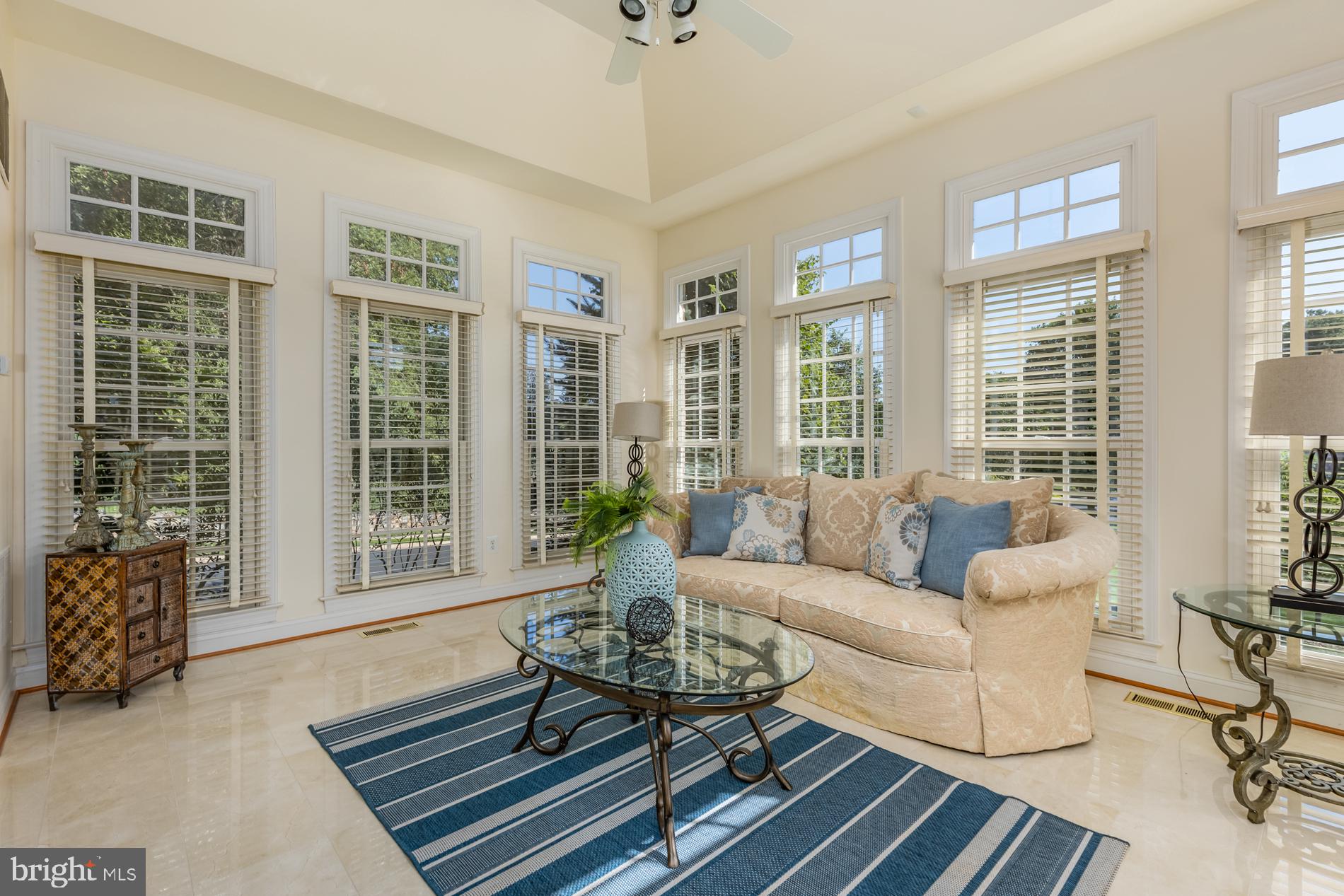 HUNTING HILLS - Residential