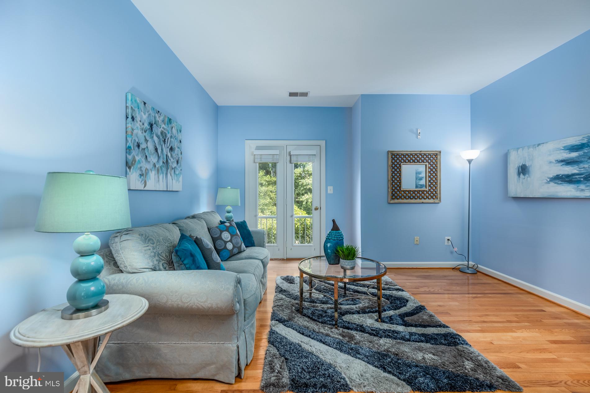 HUNTING HILLS - Residential