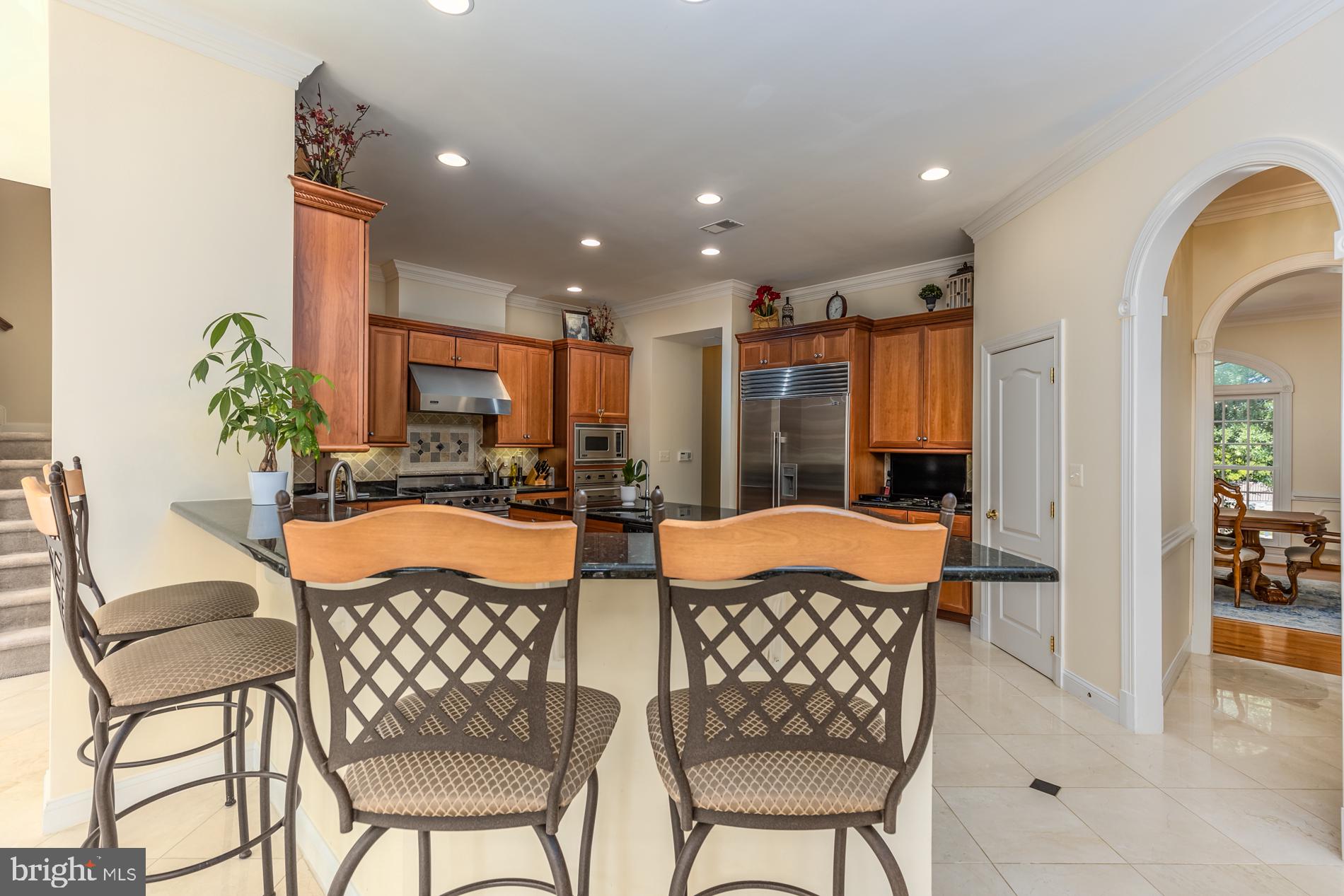 HUNTING HILLS - Residential