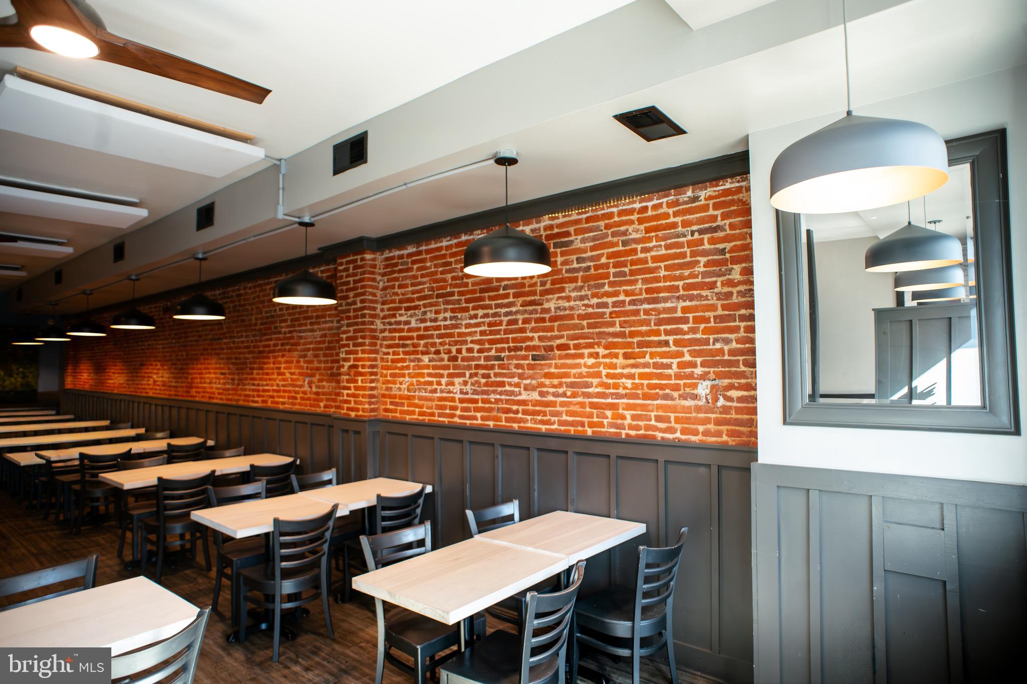 105 E LANCASTER AVENUE