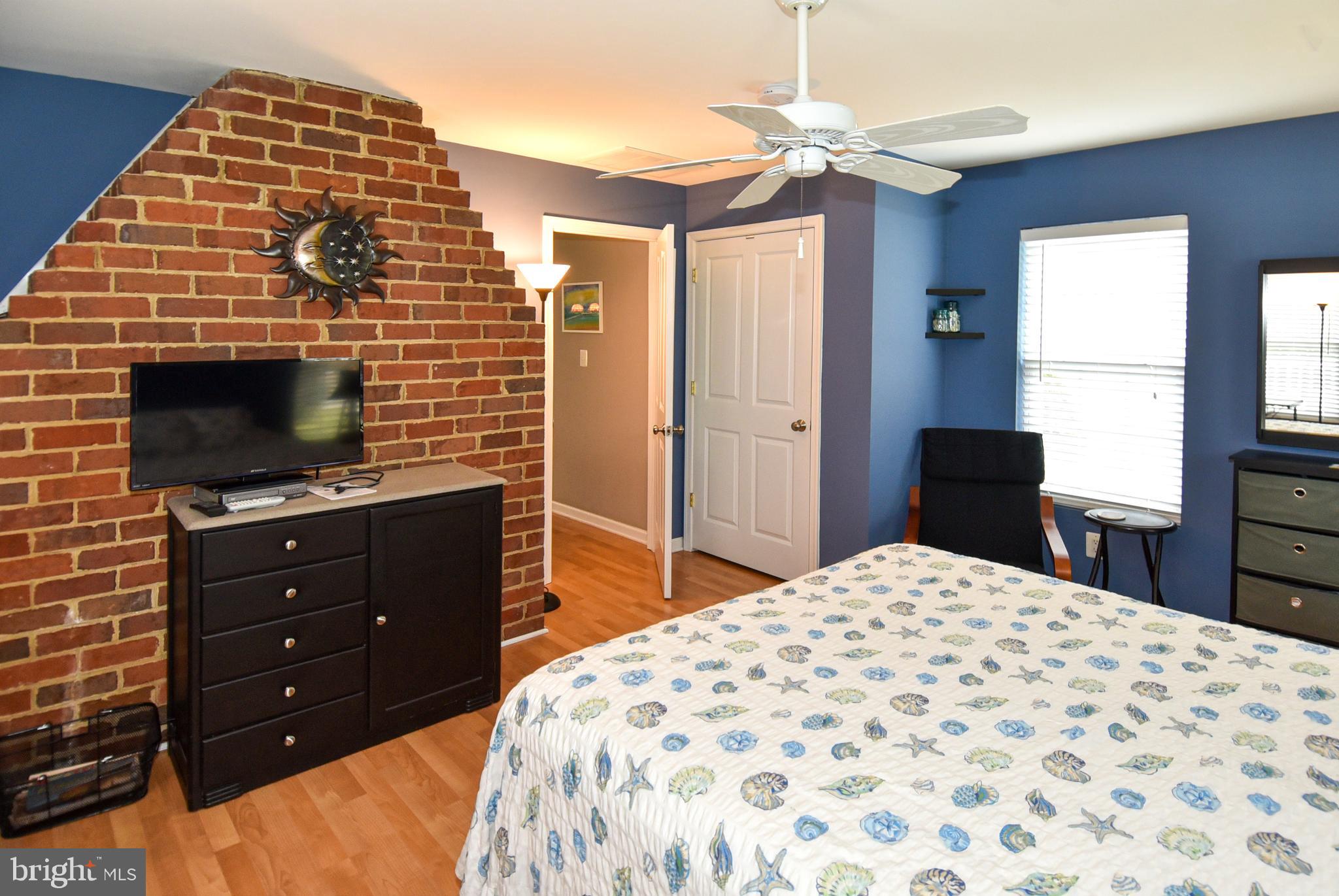 COVE POINT - Residential