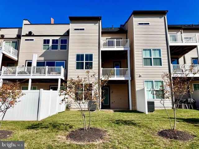 PENDER OAKS - Residential Lease