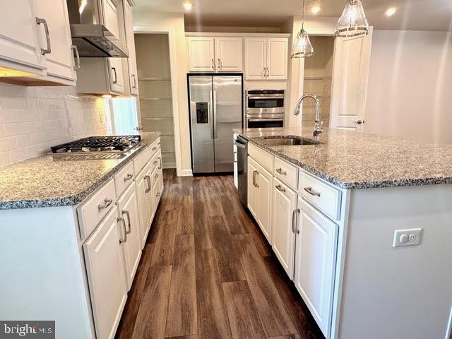 PENDER OAKS - Residential Lease