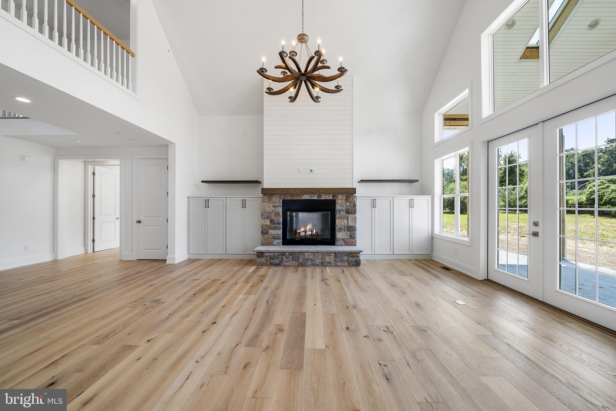 MEADOW CREEK - Residential