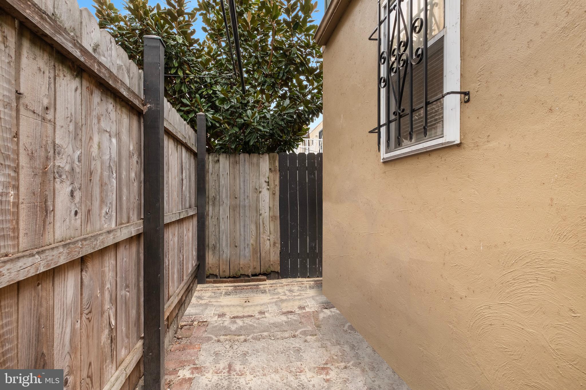 GRADUATE HOSPITAL - Residential