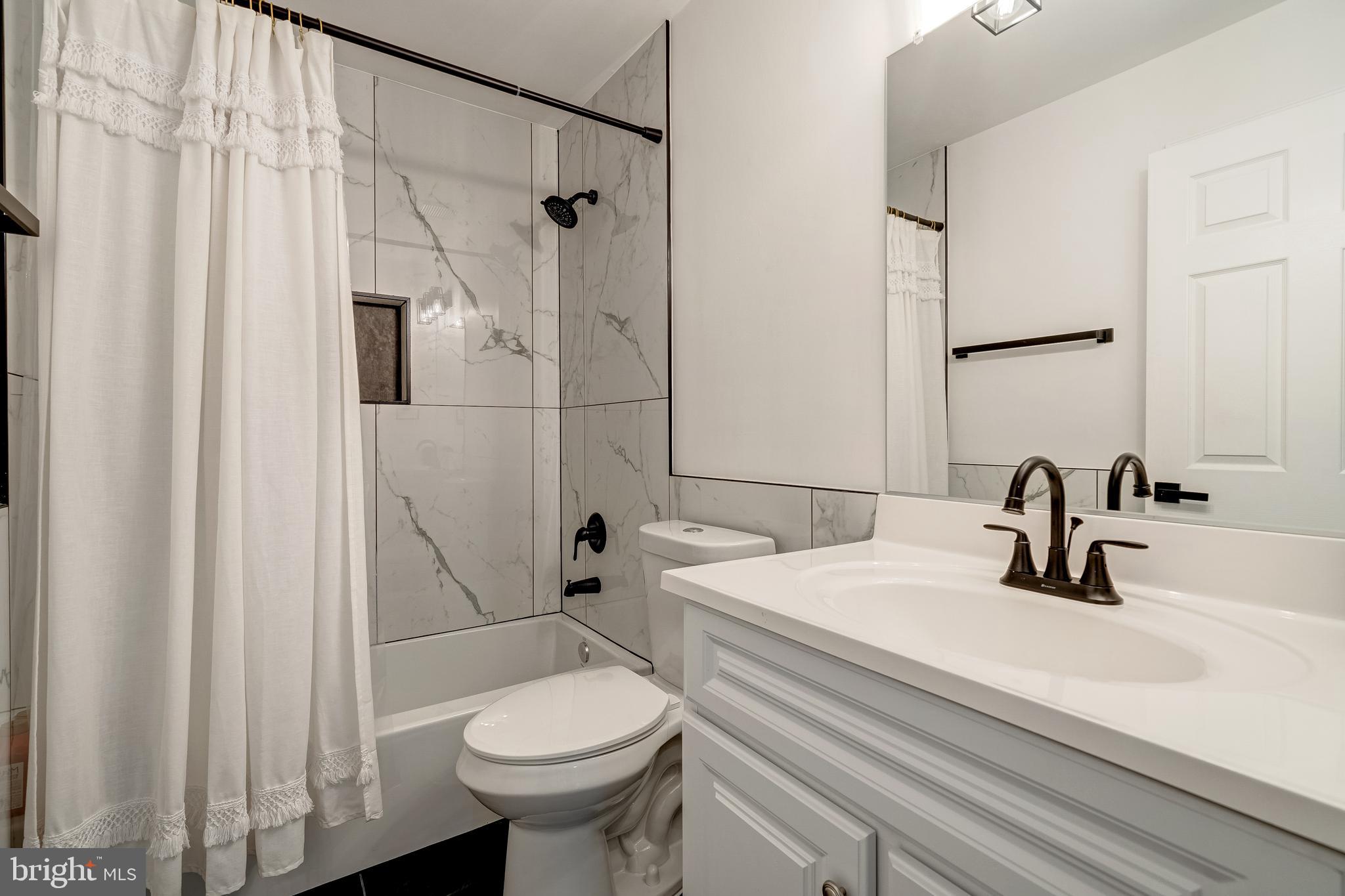 ASHBROOK VILLAGE - Residential Lease