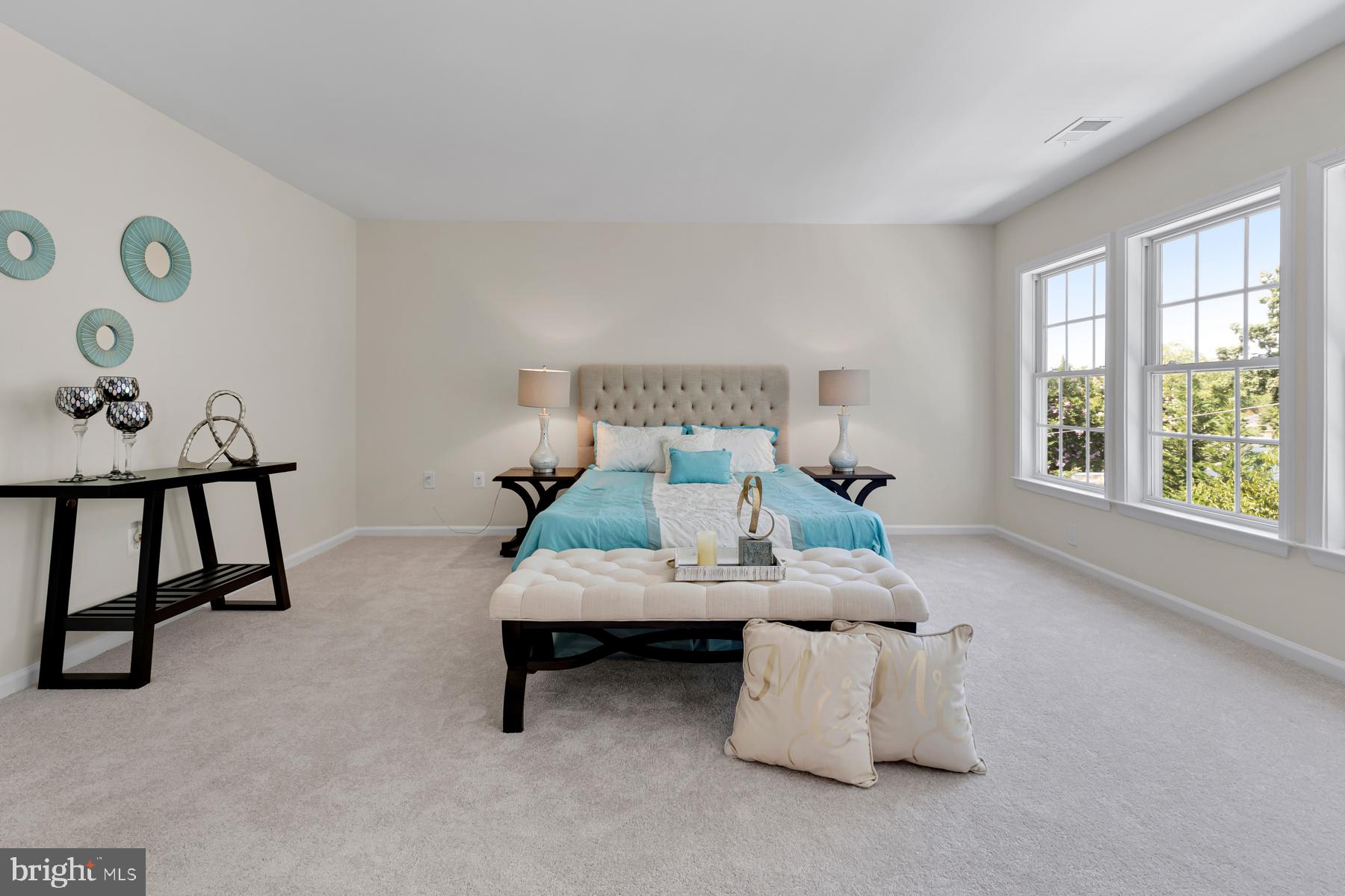 HILLWOOD - Residential