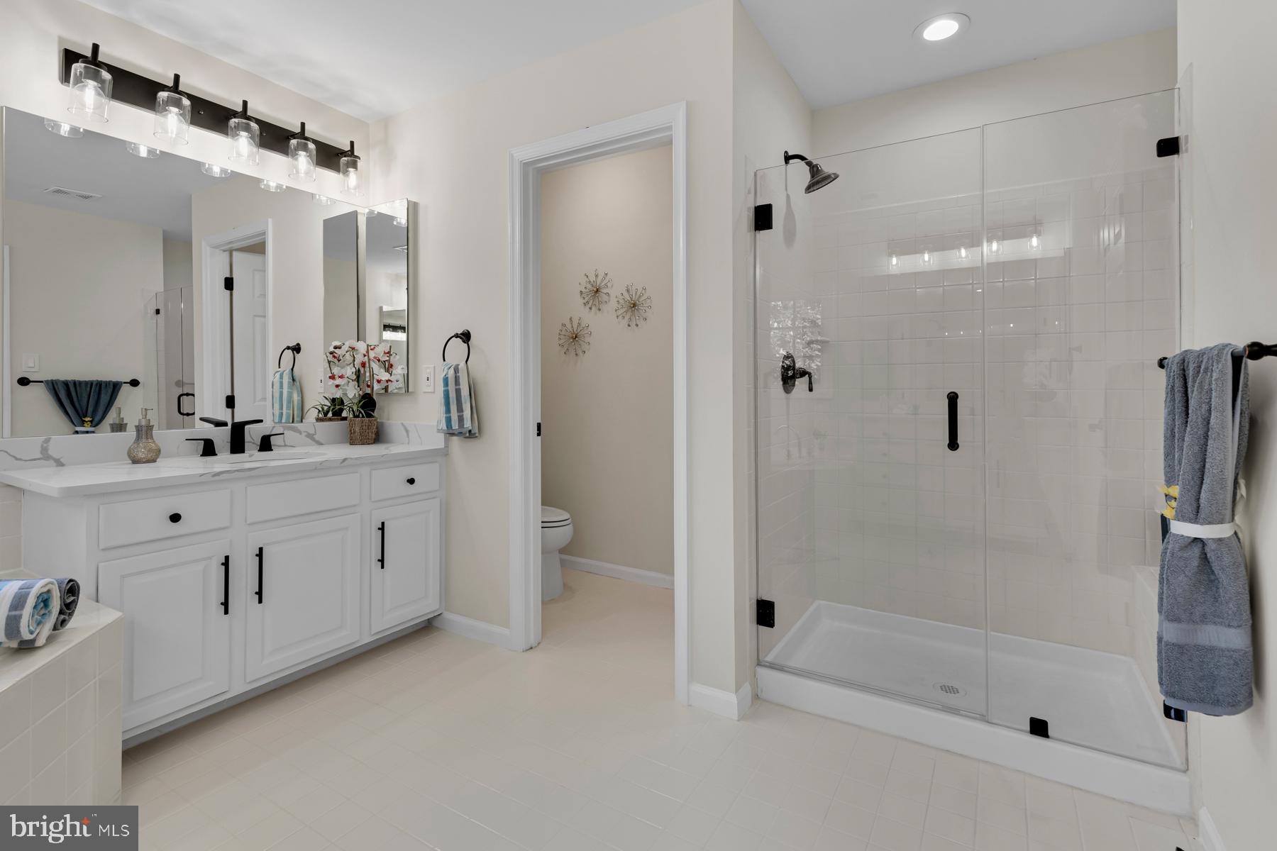 HILLWOOD - Residential