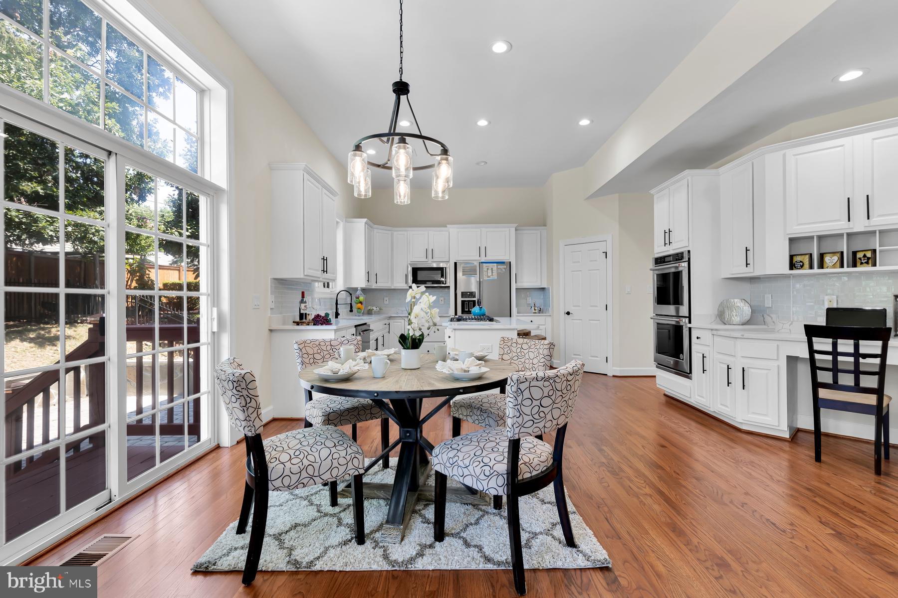 HILLWOOD - Residential