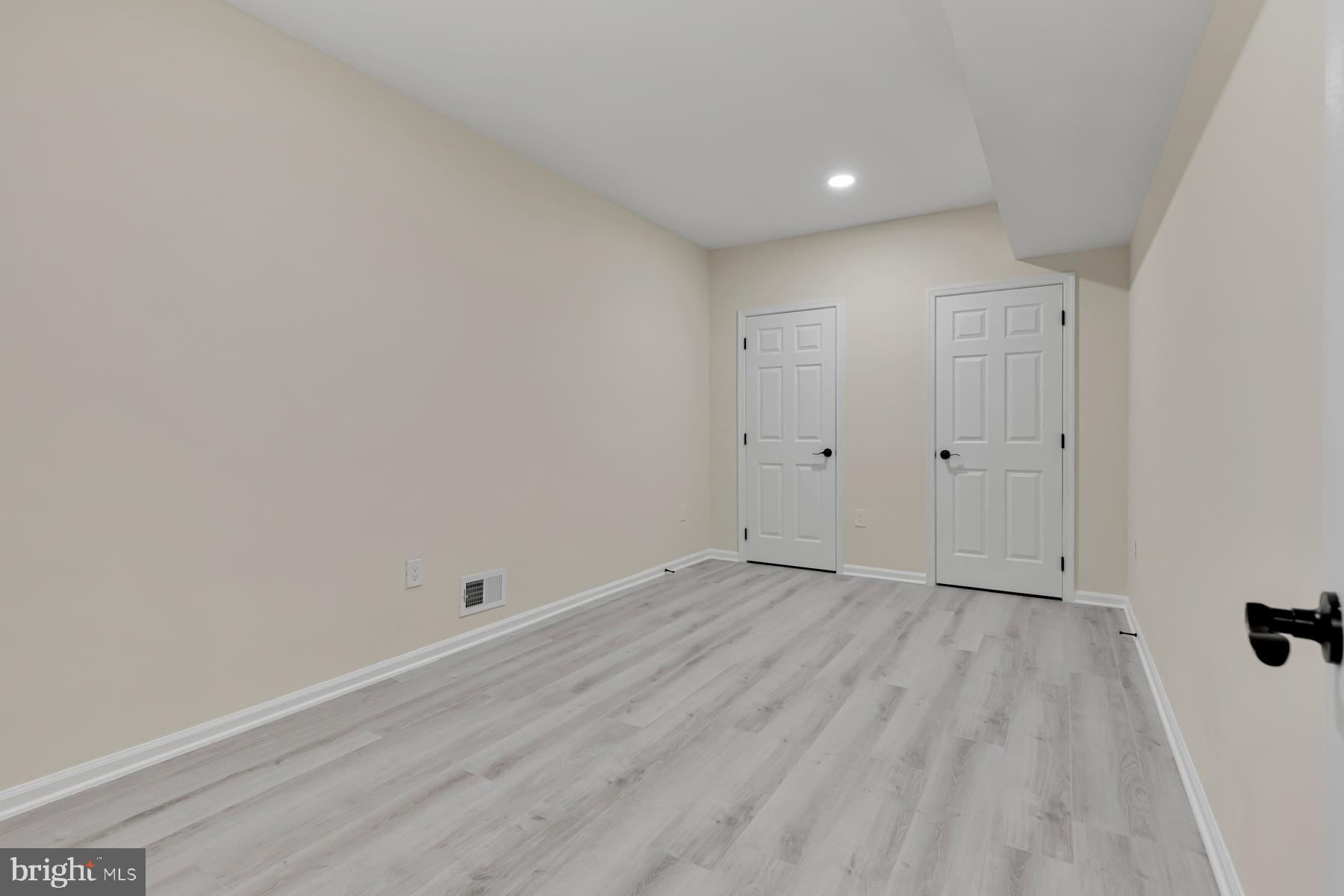 HILLWOOD - Residential