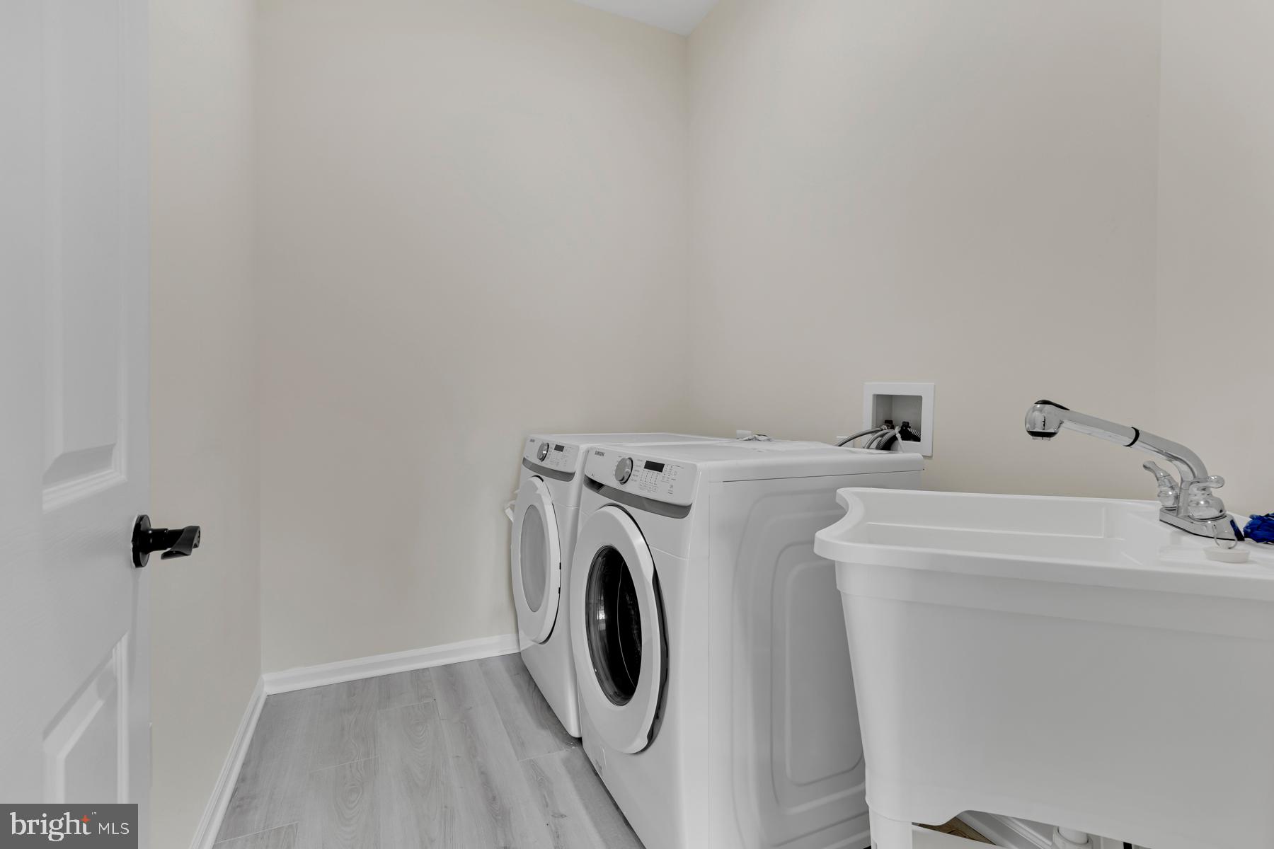 HILLWOOD - Residential