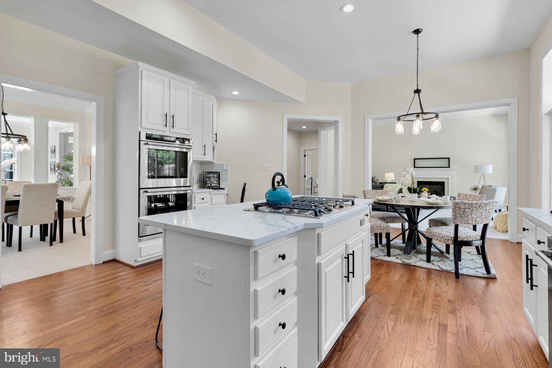 HILLWOOD - Residential