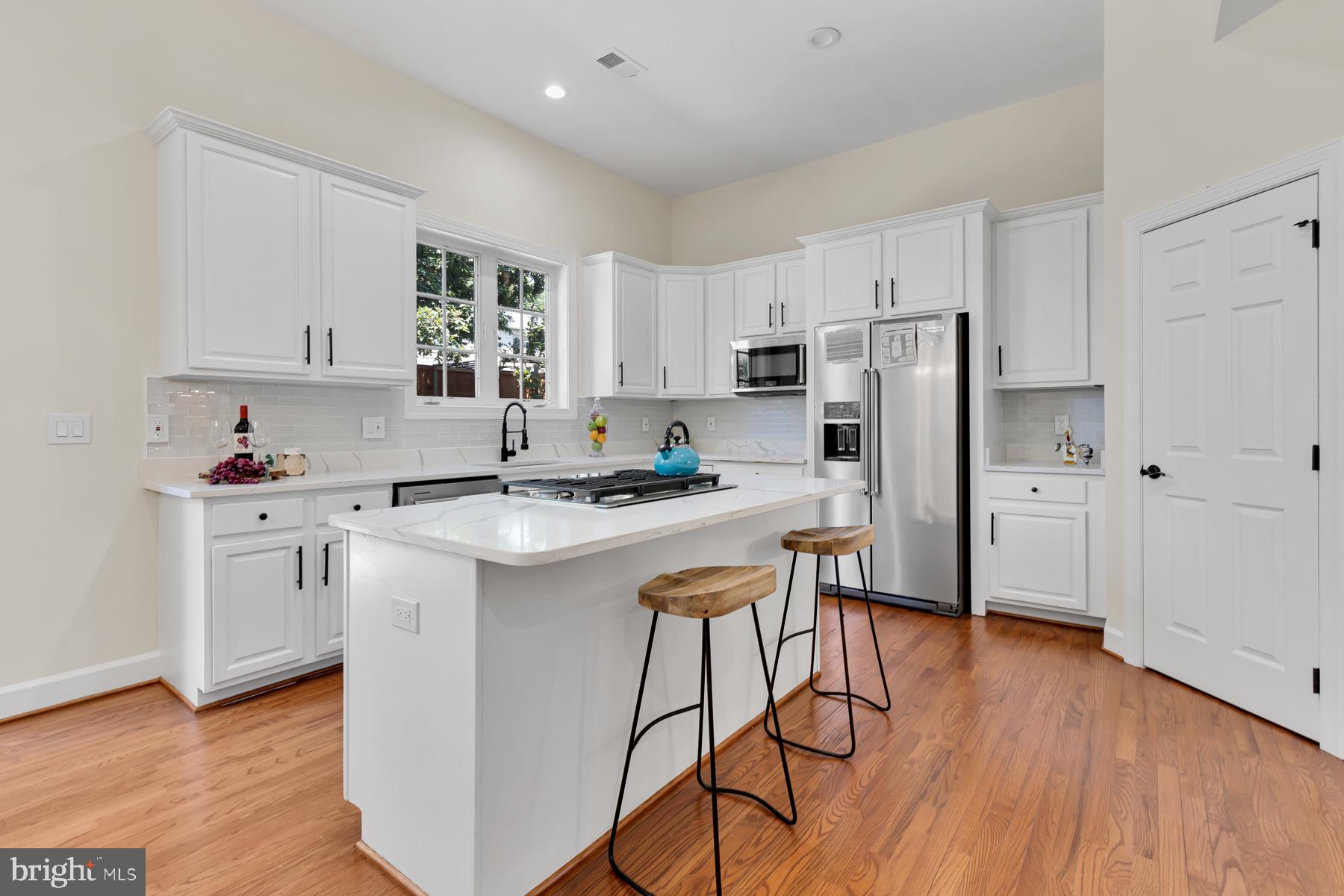 HILLWOOD - Residential