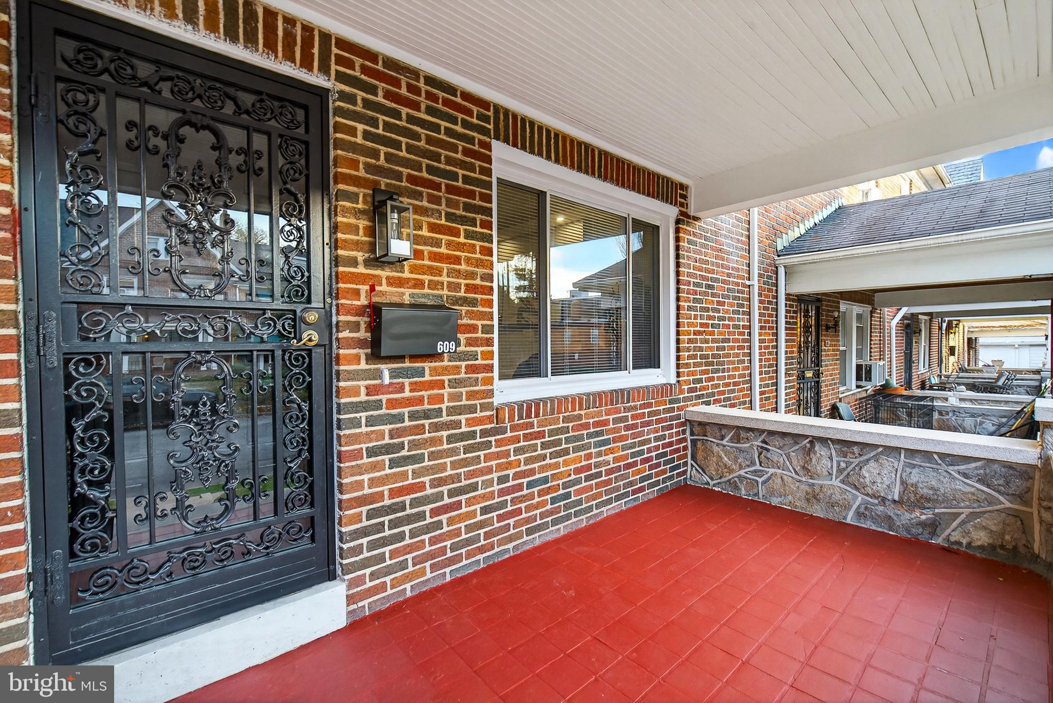 609 N WOODINGTON ROAD