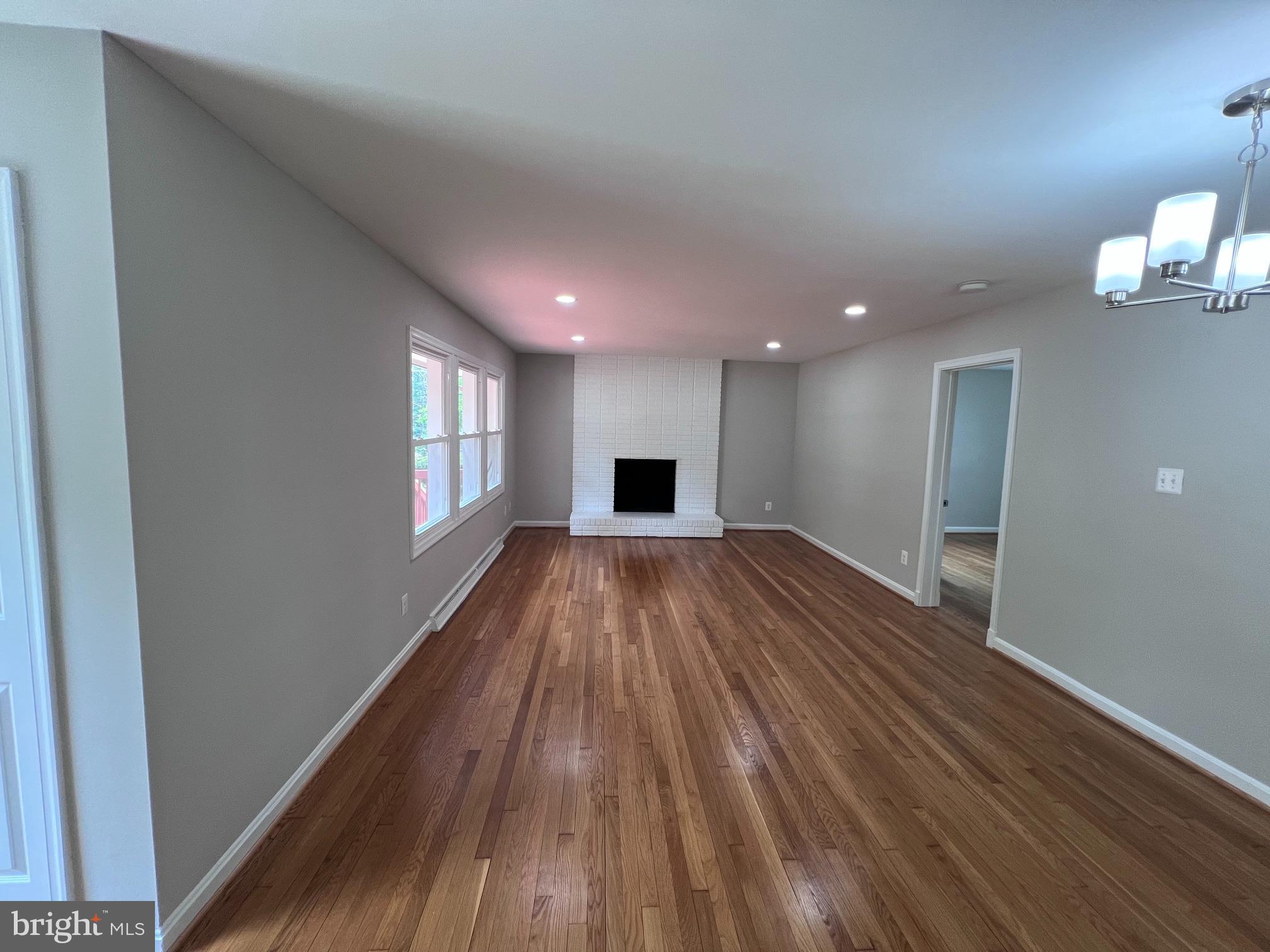 MURRAY HILL - Residential
