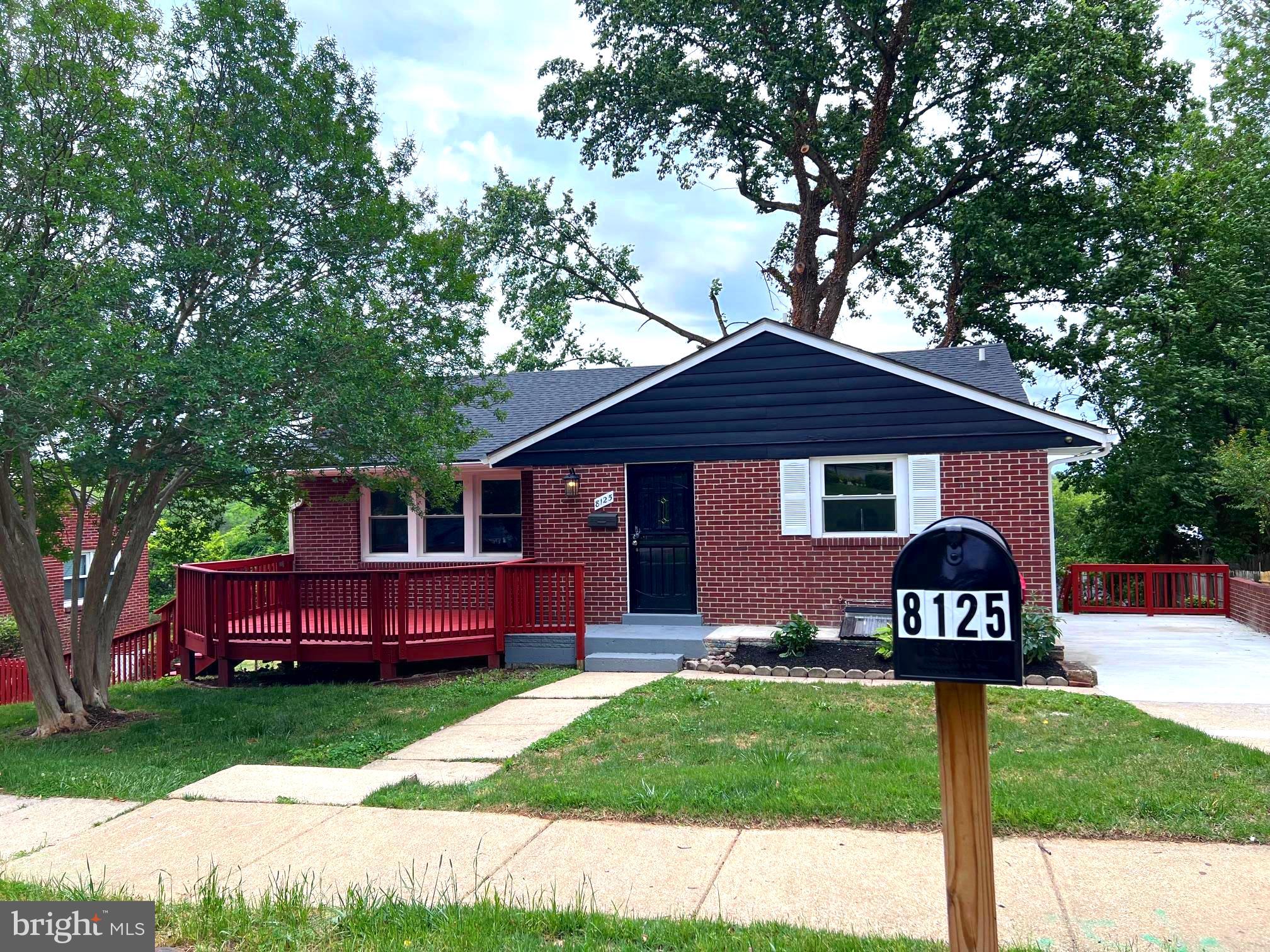 MURRAY HILL - Residential